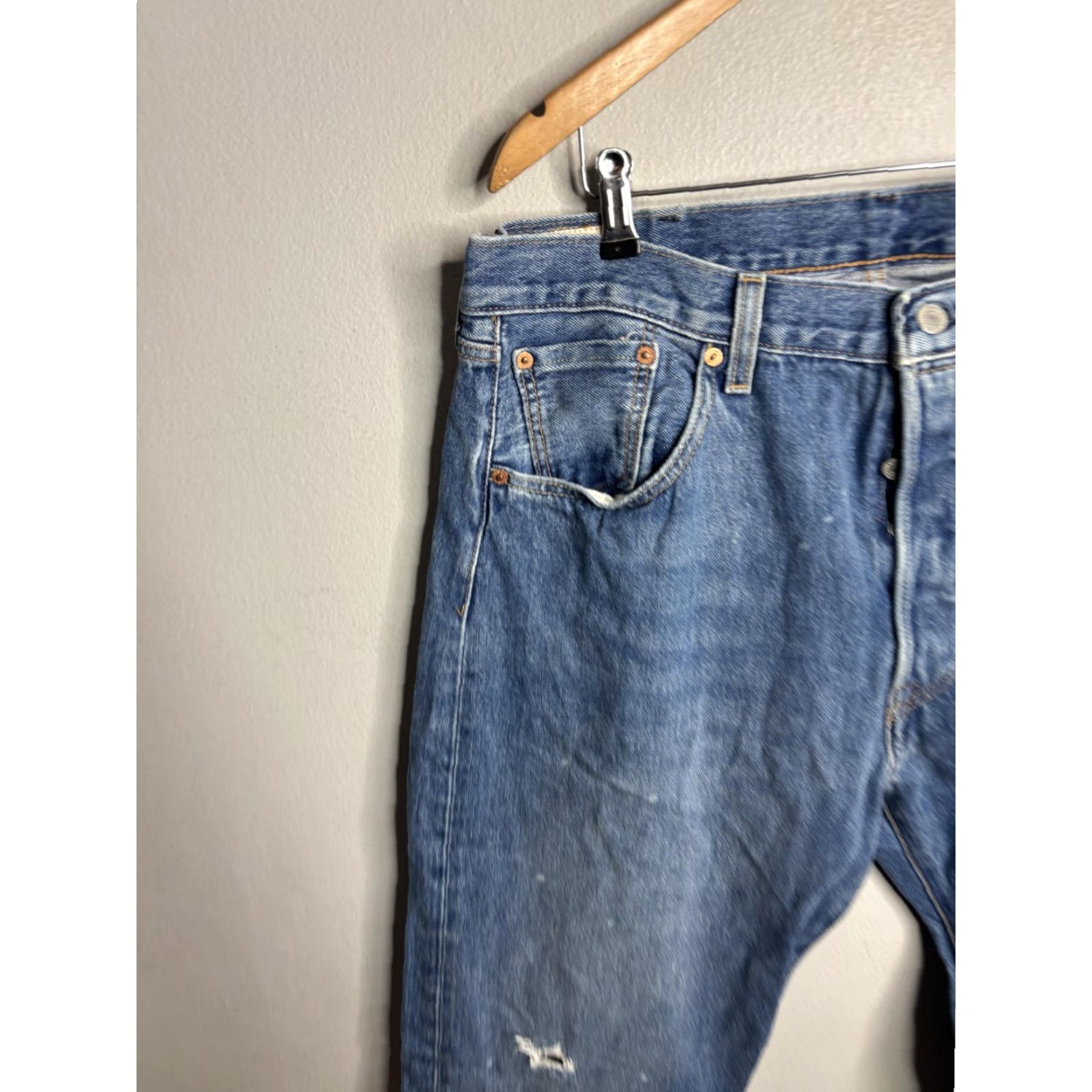 Levi's VINTAGE Levi's 501 Jeans Men's 38x30 Blue Distressed Button Fly Straight High-Rise 5-Pocket Denim Size US 38 / EU 54 - 5 Thumbnail
