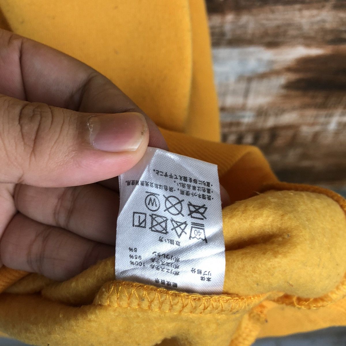 Japanese Brand × Vintage Logos Days Yellow Sweatshirt #A1926 Size US M / EU 48-50 / 2 - 12 Thumbnail