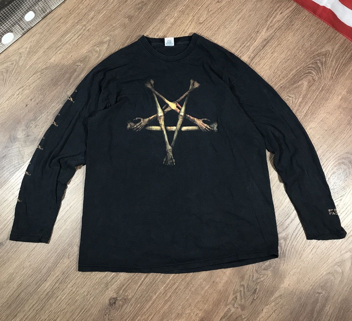 Band Tees Fear Factory 2004 Vintage Rock Band Long Sleeve Size US XL / EU 56 / 4 - 1 Thumbnail