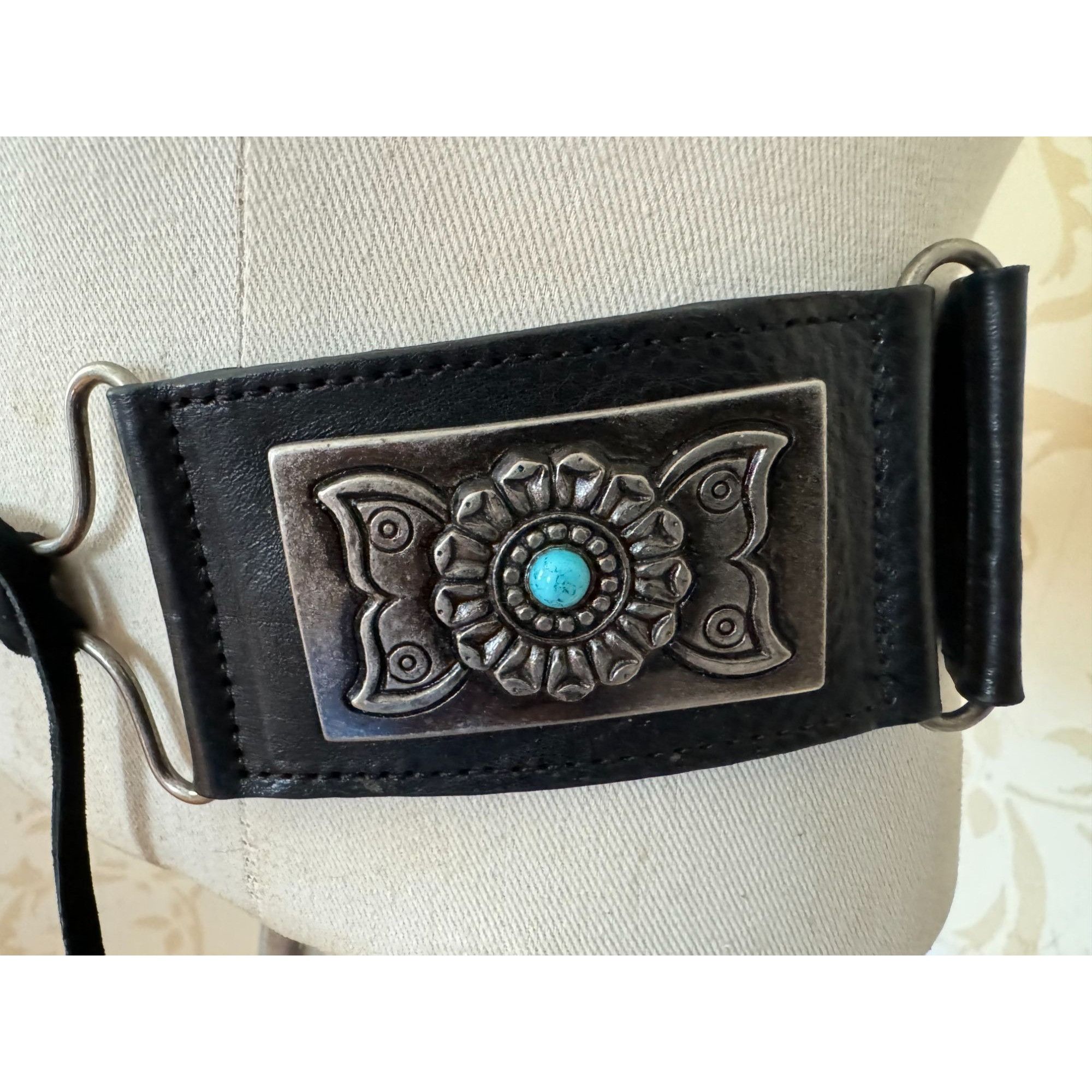 Vintage Ladies Size Large Olga Santini Leather Belt Size ONE SIZE - 2 Thumbnail
