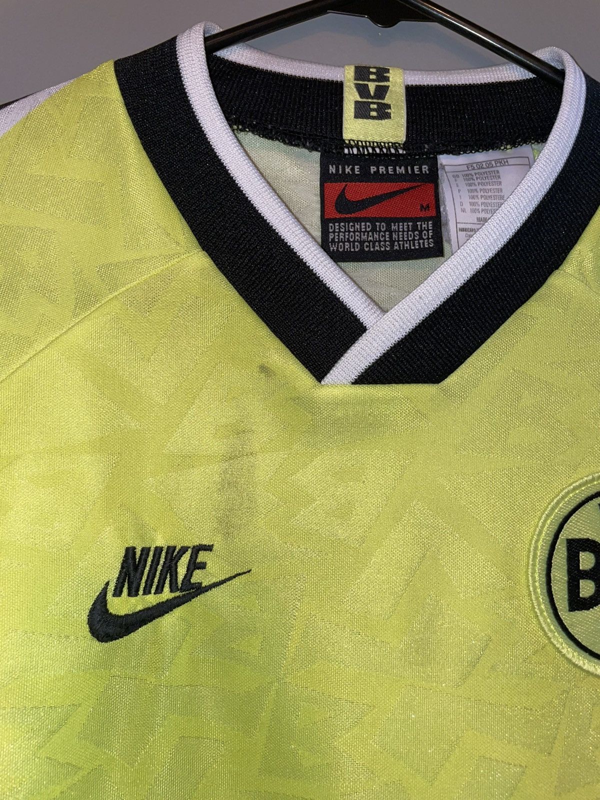 Nike Borussia Dortmund 1995-96 Home Football Shirt Size US M / EU 48-50 / 2 - 4 Thumbnail