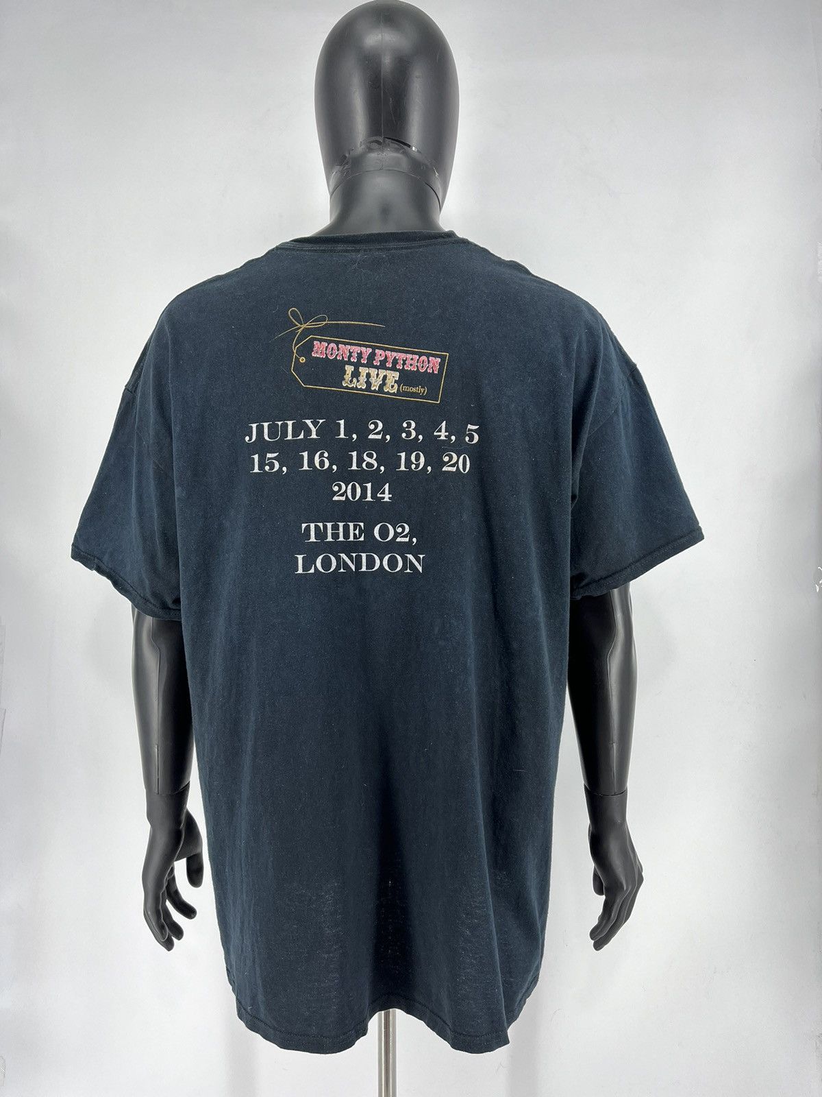 Band Tees RARE VINTAGE MONTY PYTHON TOUR UK COMEDY TROUPE TEE T SHIRT Size US XXL / EU 58 / 5 - 7 Thumbnail