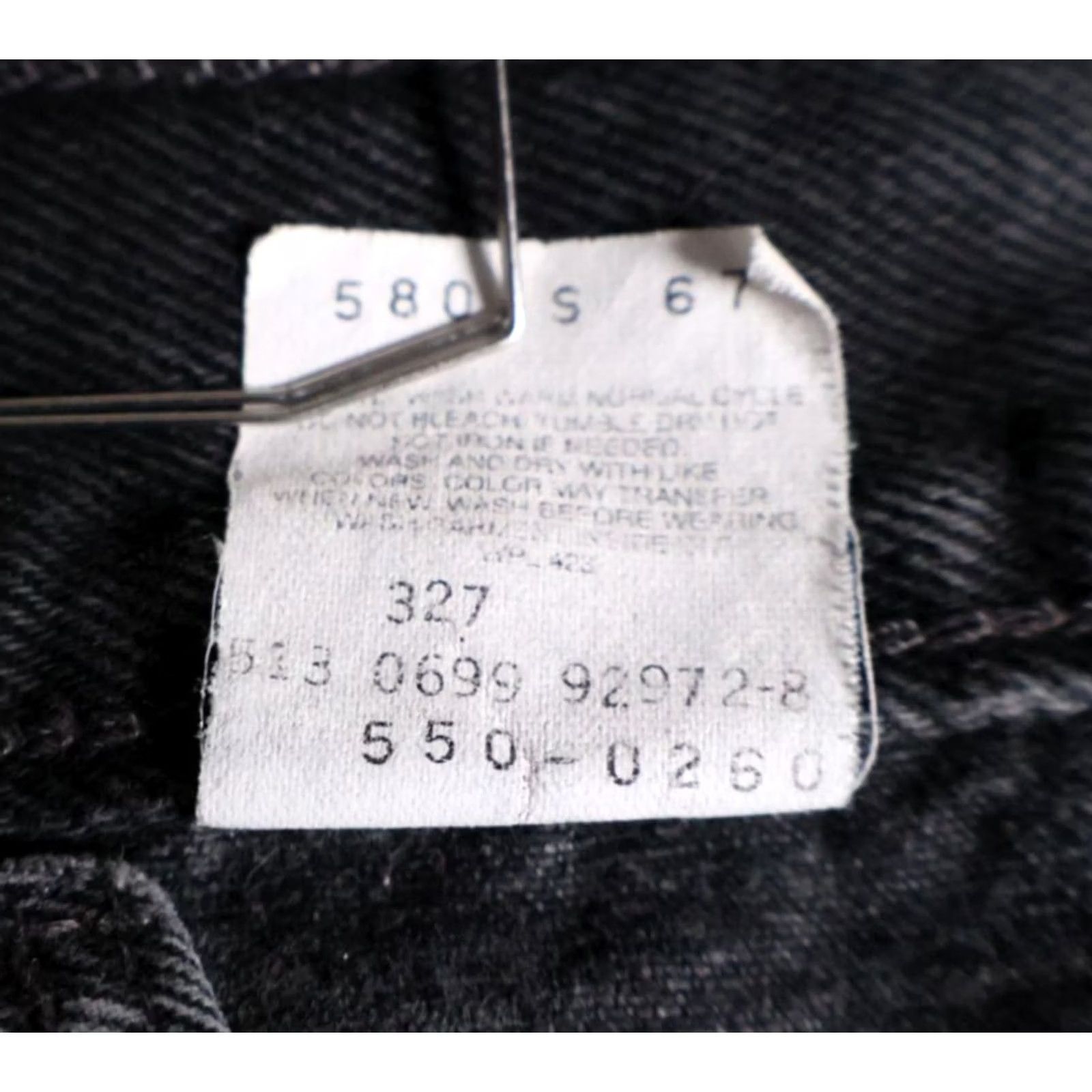 Levi's VINTAGE Levi's 550 Jeans Men's 36 x 26 Black Denim Relaxed Taper 90s Grunge Retro 550 Jeans Mens Regular 5-Pocket Design Jeans Size US 36 / EU 52 - 4 Thumbnail