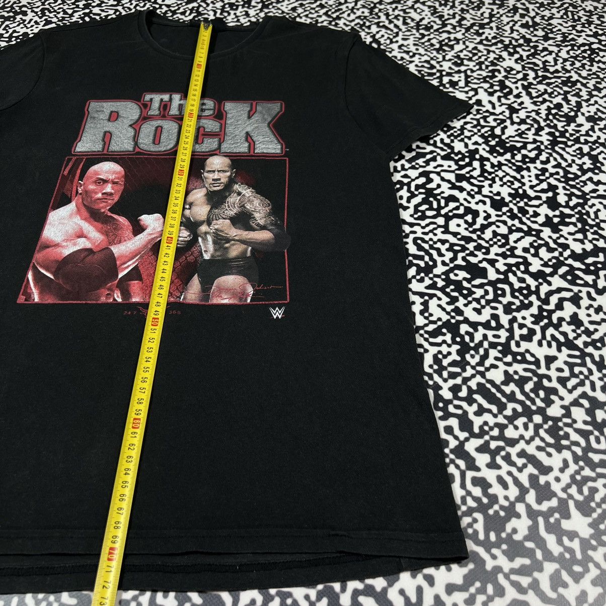 WWE Vintage Y2K WWE The Rock Dwayne Johnson Wrestling T-shirt Size US M / EU 48-50 / 2 - 13 Thumbnail