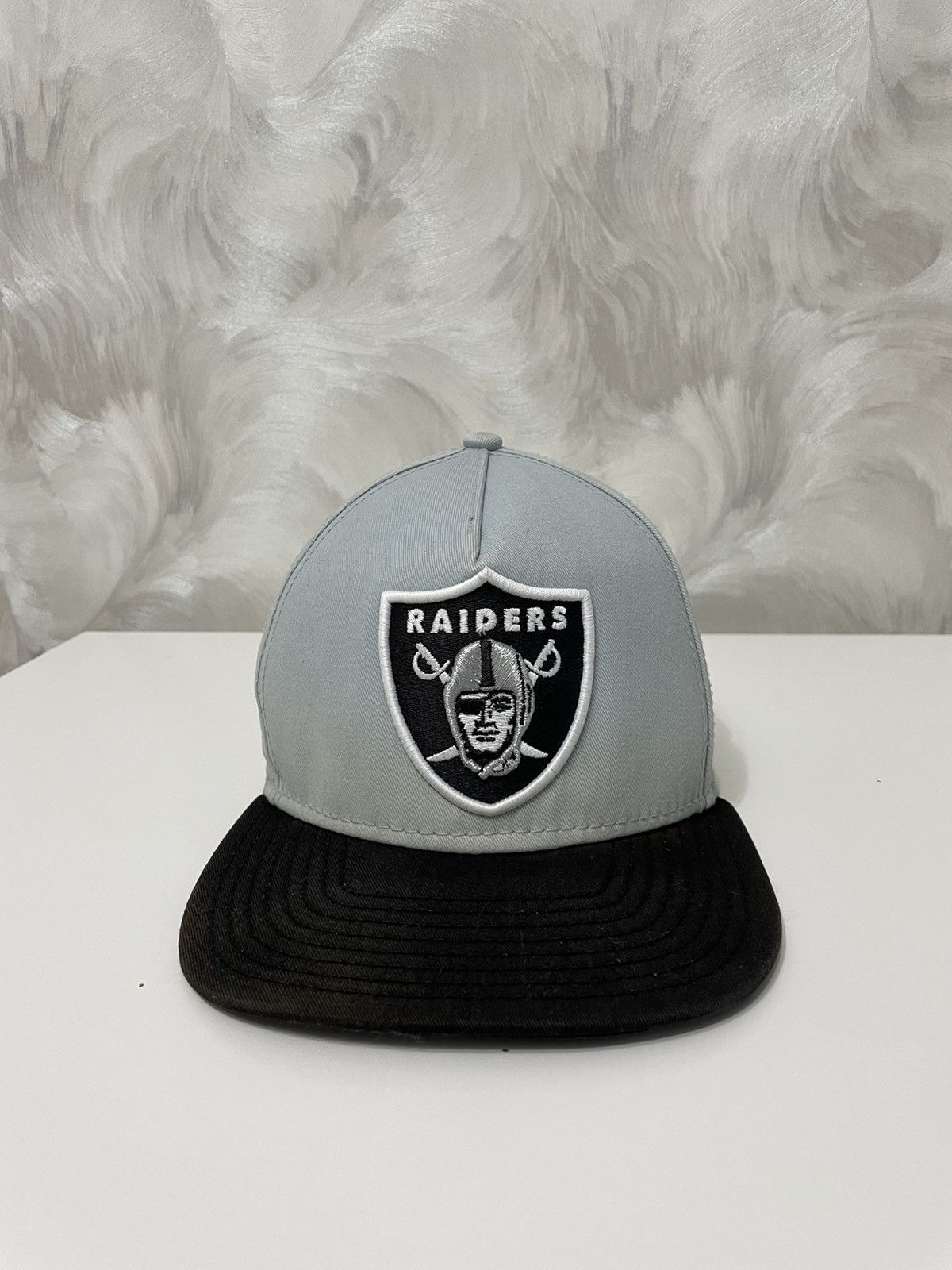 Japanese Brand × Vintage Men's Raiders Cap Hat Trucker NFL Oakland Size ONE SIZE - 2 Thumbnail