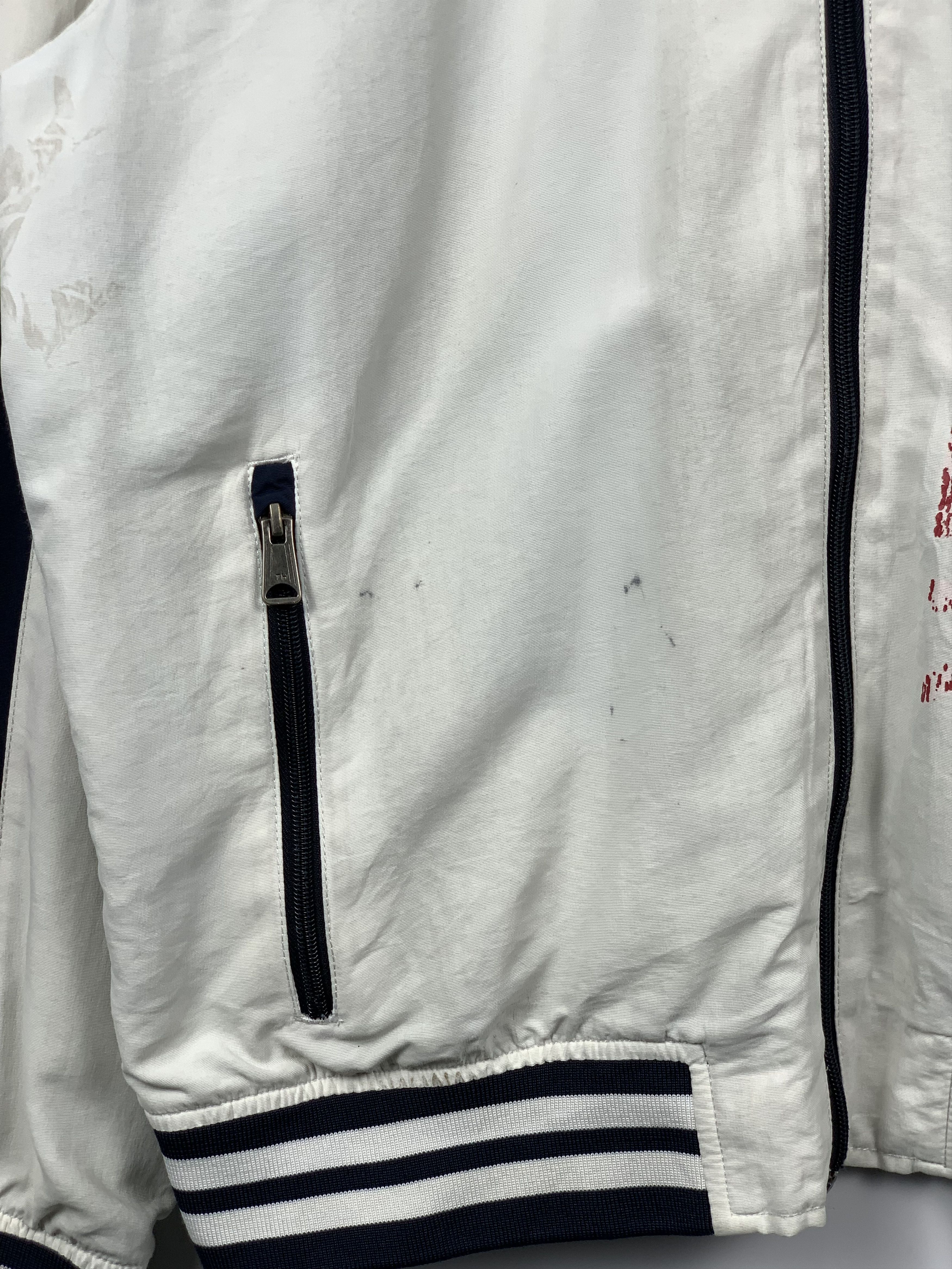 Tommy Hilfiger Vintage Tommy Hilfiger Hoodie Zipper Jacket J1244 Size US L / EU 52-54 / 3 - 10 Thumbnail