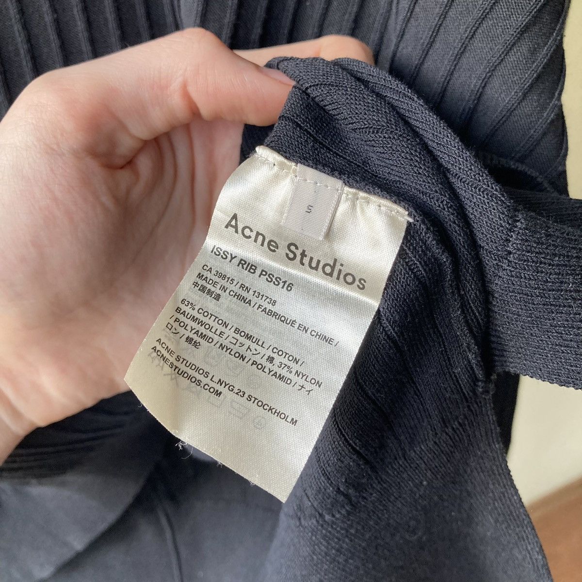 Acne Studios Acne Studios Issy Rib Black Luxury Avant Garde Sweatshirt Size S / US 4 / IT 40 - 7 Thumbnail