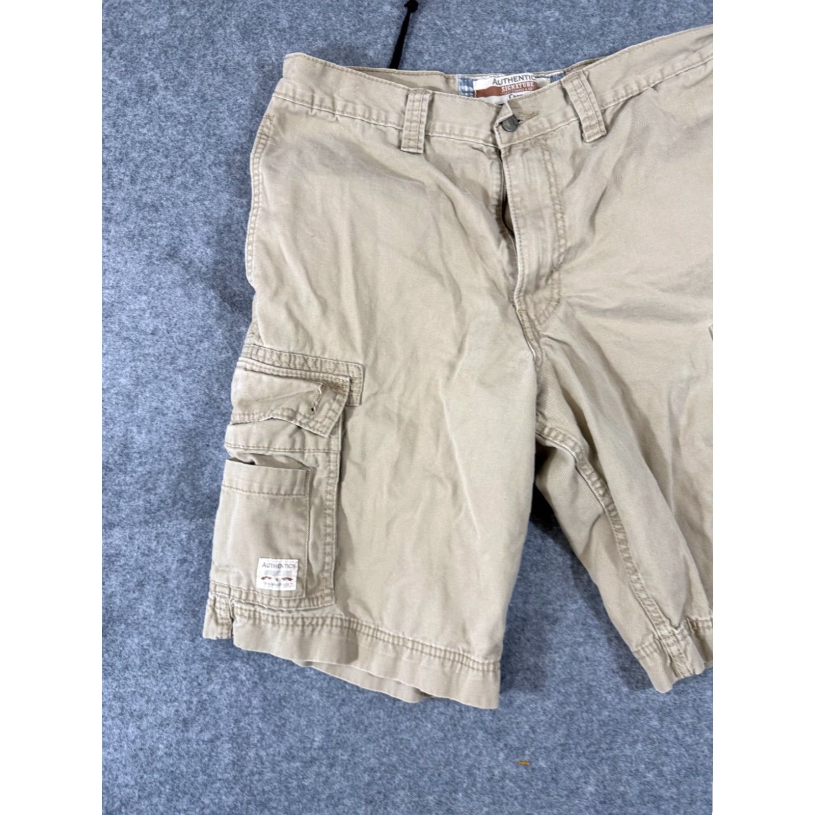 Levi's Levi's Cargo Shorts Mens W33 Khaki Beige Utility Pockets Outdoor Size US 33 - 4 Thumbnail