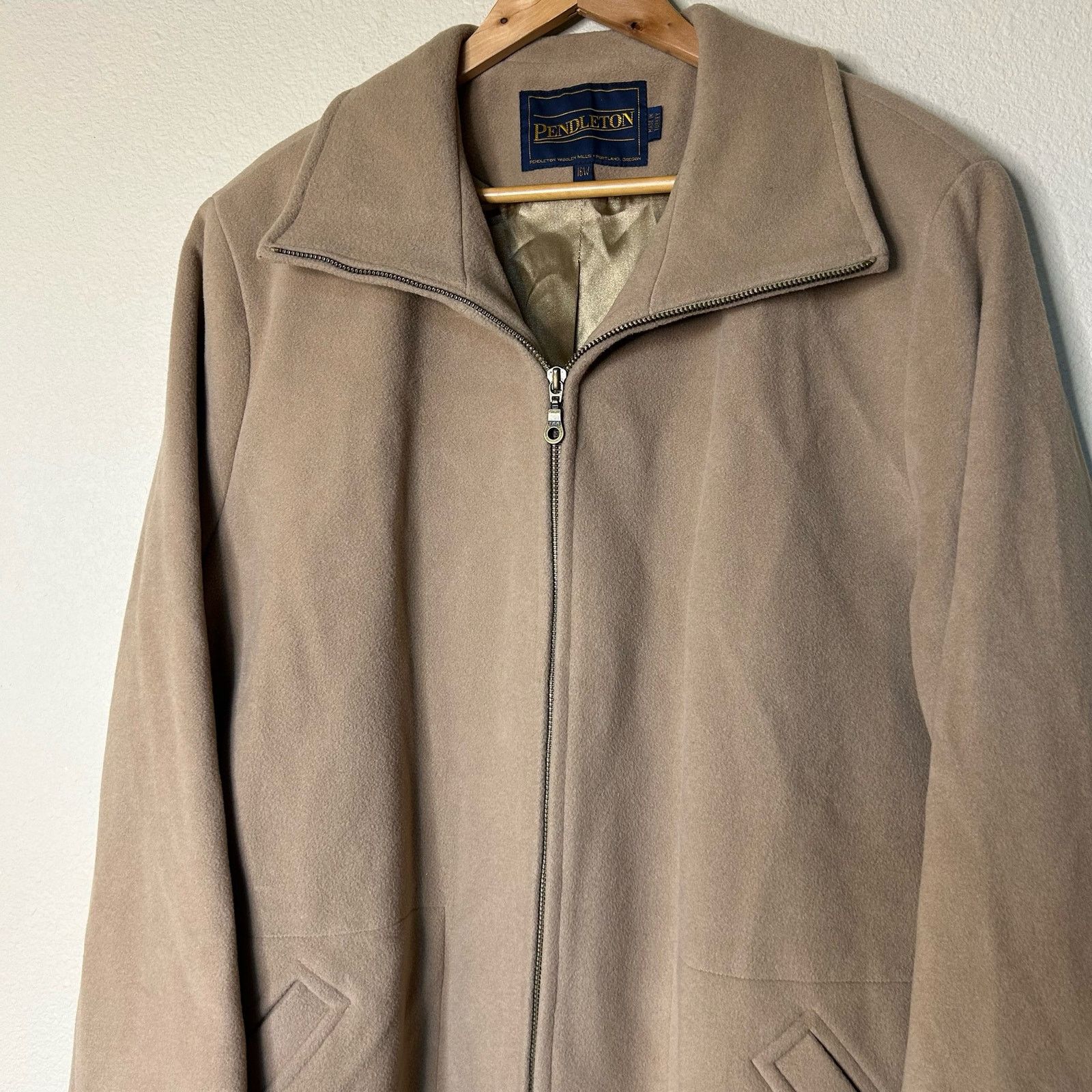Pendleton Pendleton Coat Vintage Wool Nylon Cashmere Tan Career Sz 16W Size XXL / US 16-18 / IT 52-54 - 2 Thumbnail