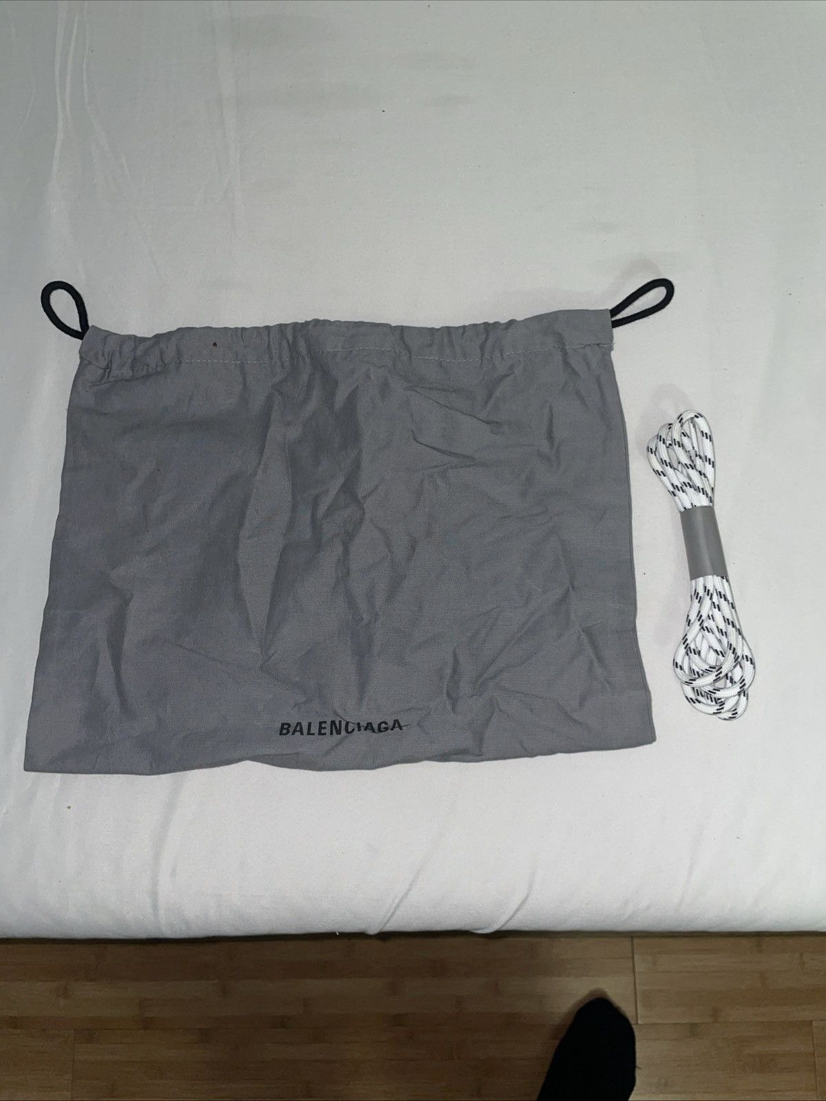 Balenciaga Balenciaga Triple S (Off White Collaboration) Size US 8 / EU 41 - 8 Thumbnail