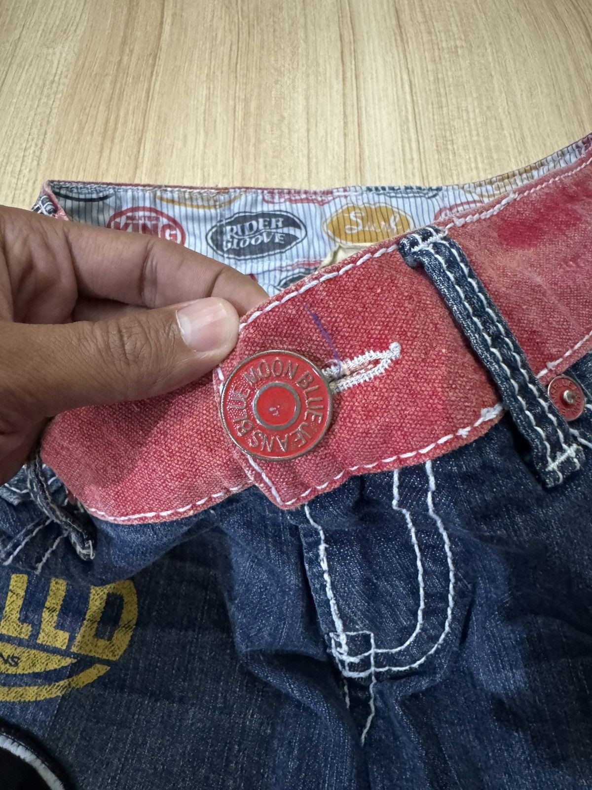 Japanese Brand VINTAGE BLUE MOON BLUE JAPANESE DESIGN JEANS Size US 28 / EU 44 - 6 Thumbnail