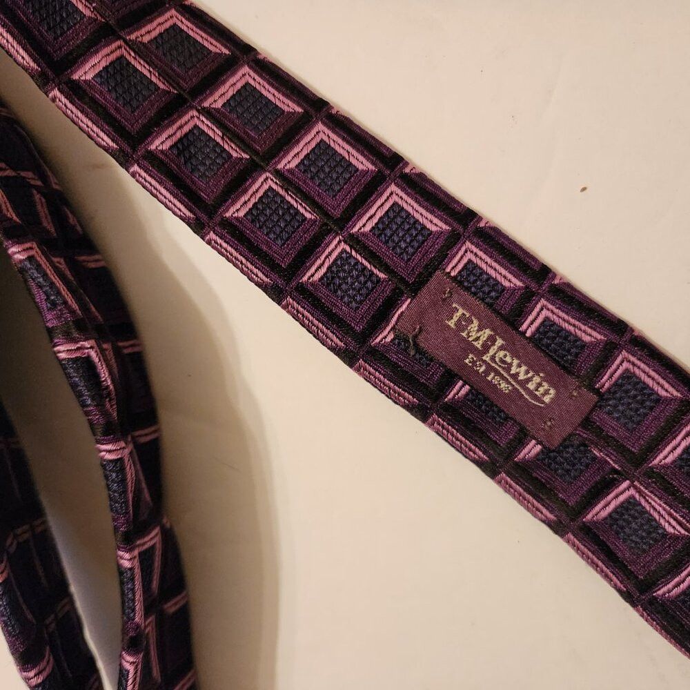 T.M. Lewin T.M.lewin men's purple 100%silk tie 3 1/2" X 58 1/2" Size ONE SIZE - 2 Thumbnail