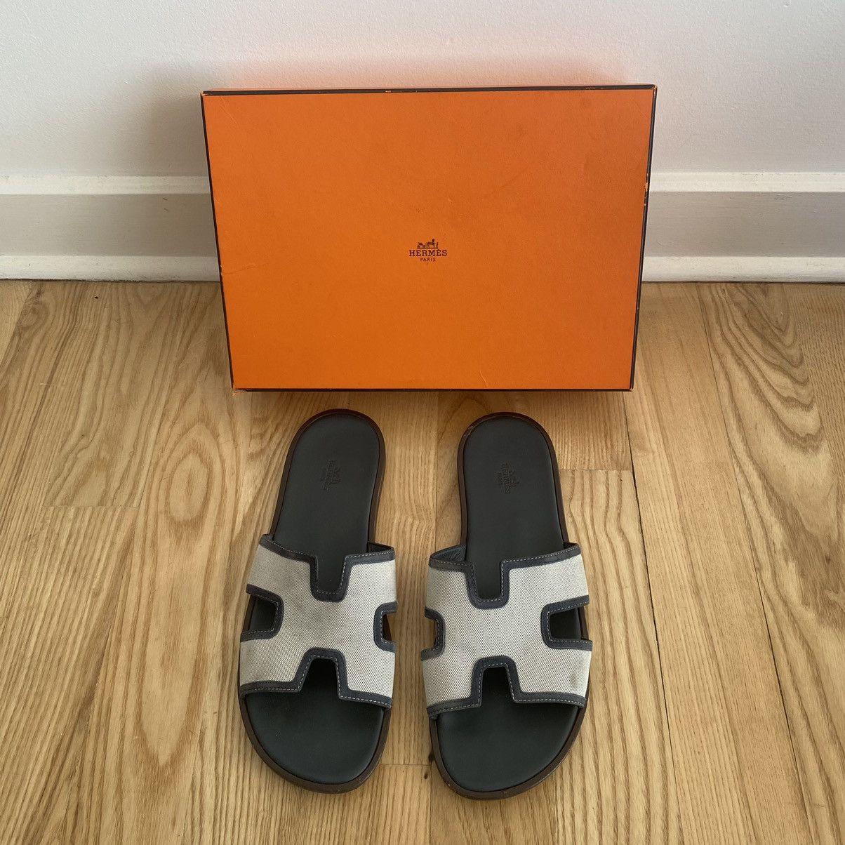 image of Hermes Izmir Mens Sandals Shoes Grey Canvas Blue Suede in Navy (Size 13)