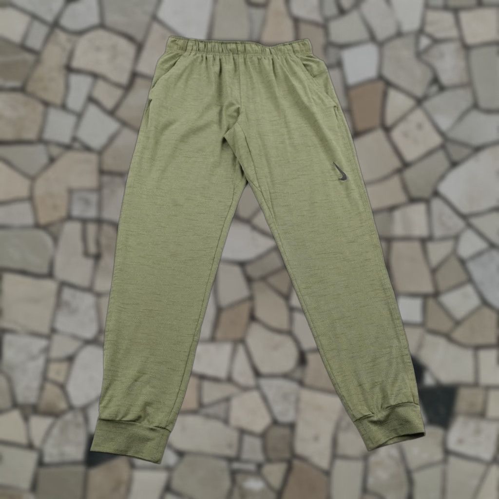 Nike Nike Dri-Fit Pants Joggers Mens Small Green Hyper Yoga Sweatpants Tapered Leg Athletic Gym Activewear Mens Small Green Nike Dri-Fit Joggers Size US 29 - 1 Thumbnail