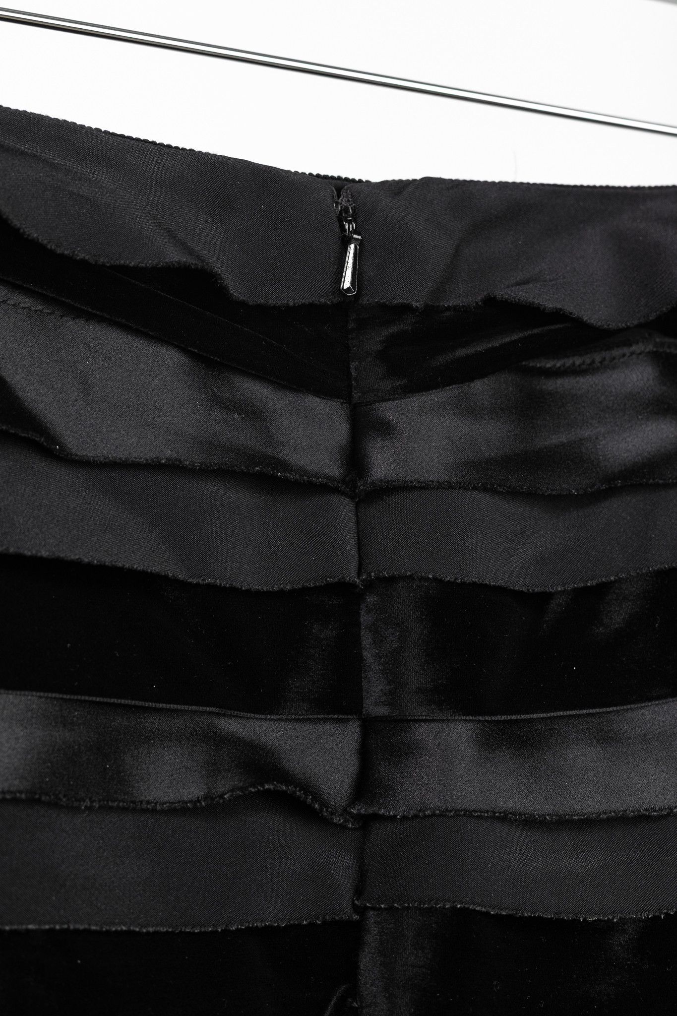 Oscar De La Renta Oscar de la Renta AW14 Satin/Crepe/Velvet Pencil Skirt Size 28" / US 6 / IT 42 - 7 Thumbnail