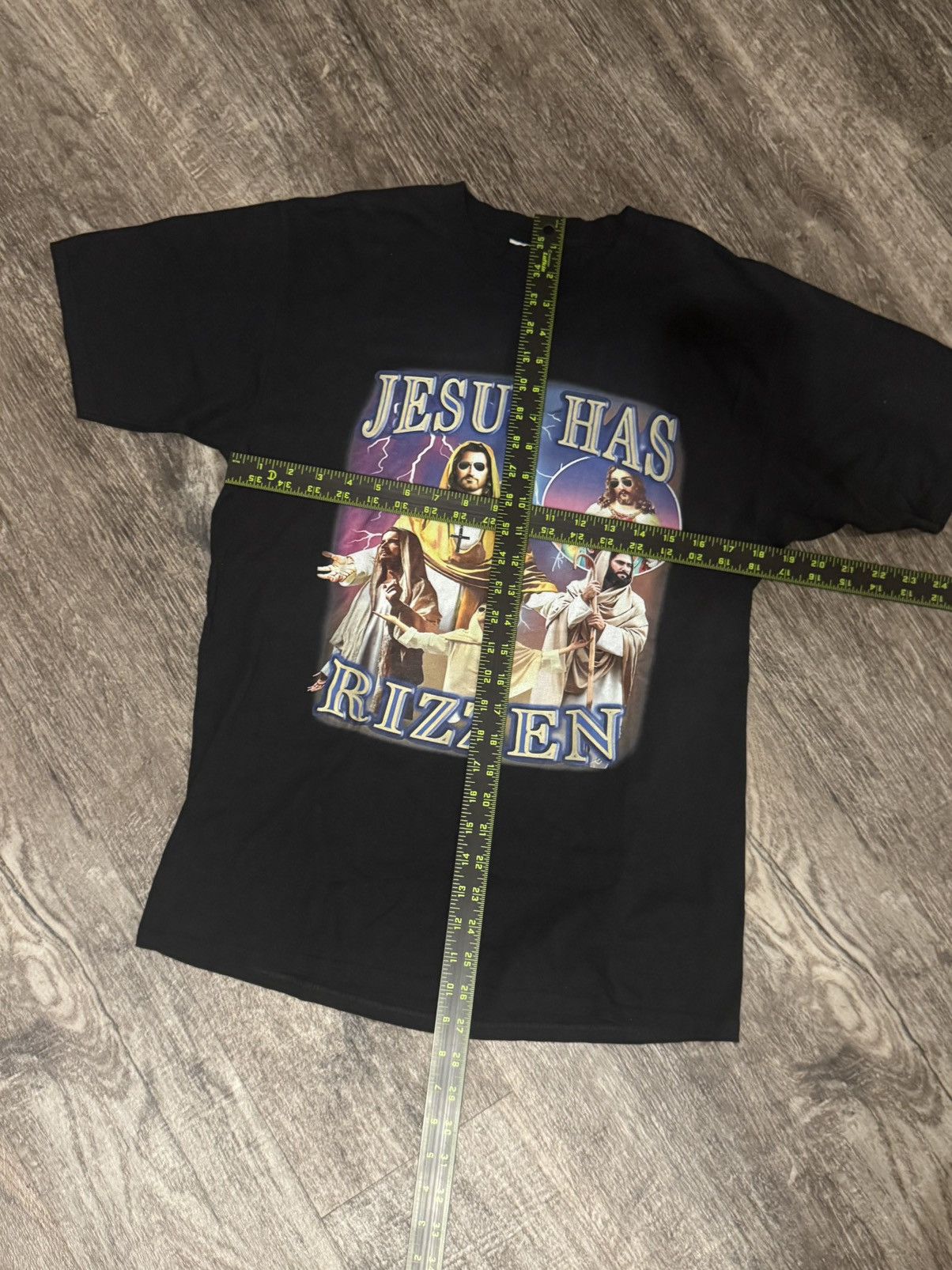 Other Medium Jesus has risen graphic rap style tee Size US M / EU 48-50 / 2 - 3 Thumbnail