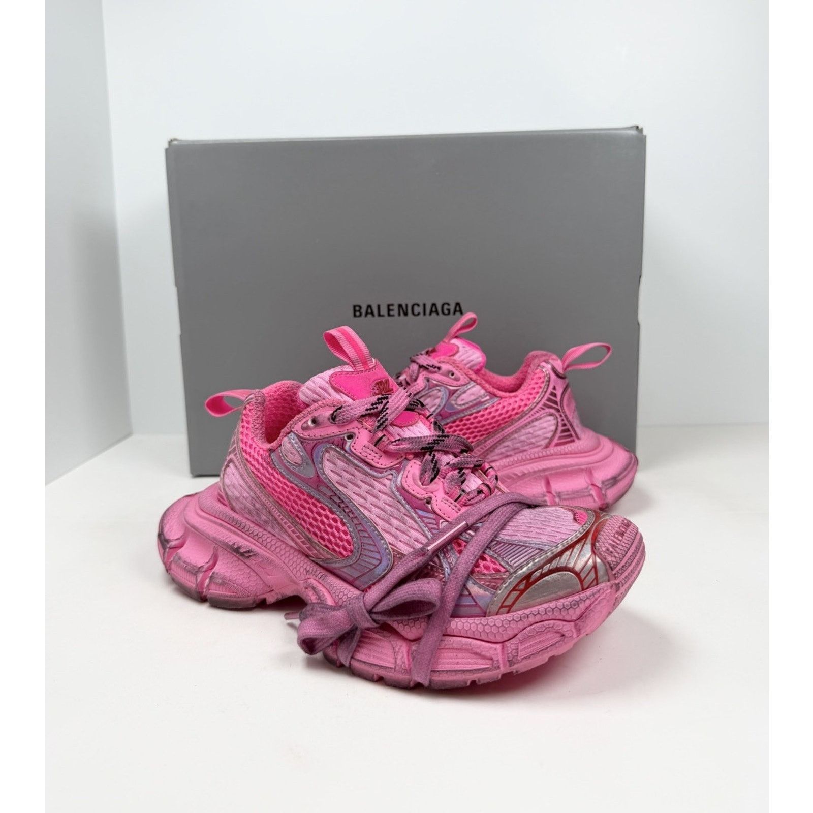 Balenciaga Size 34EU/4W - Balenciaga 3XL Pink Distressed NEW Size US 4 / IT 34 - 2 Thumbnail