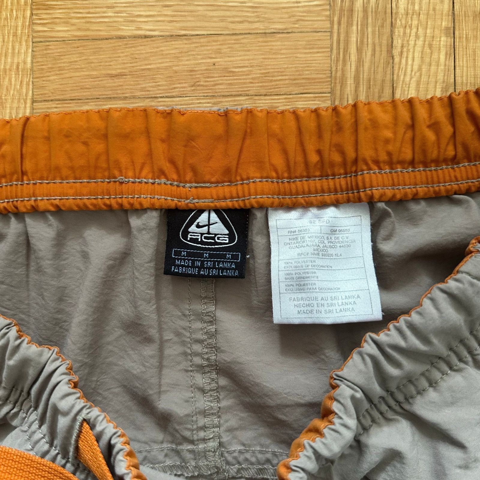 Nike ACG Vintage 90s Nike ACG Belted cargo pockets shorts Beige Med Size US 29 - 3 Thumbnail