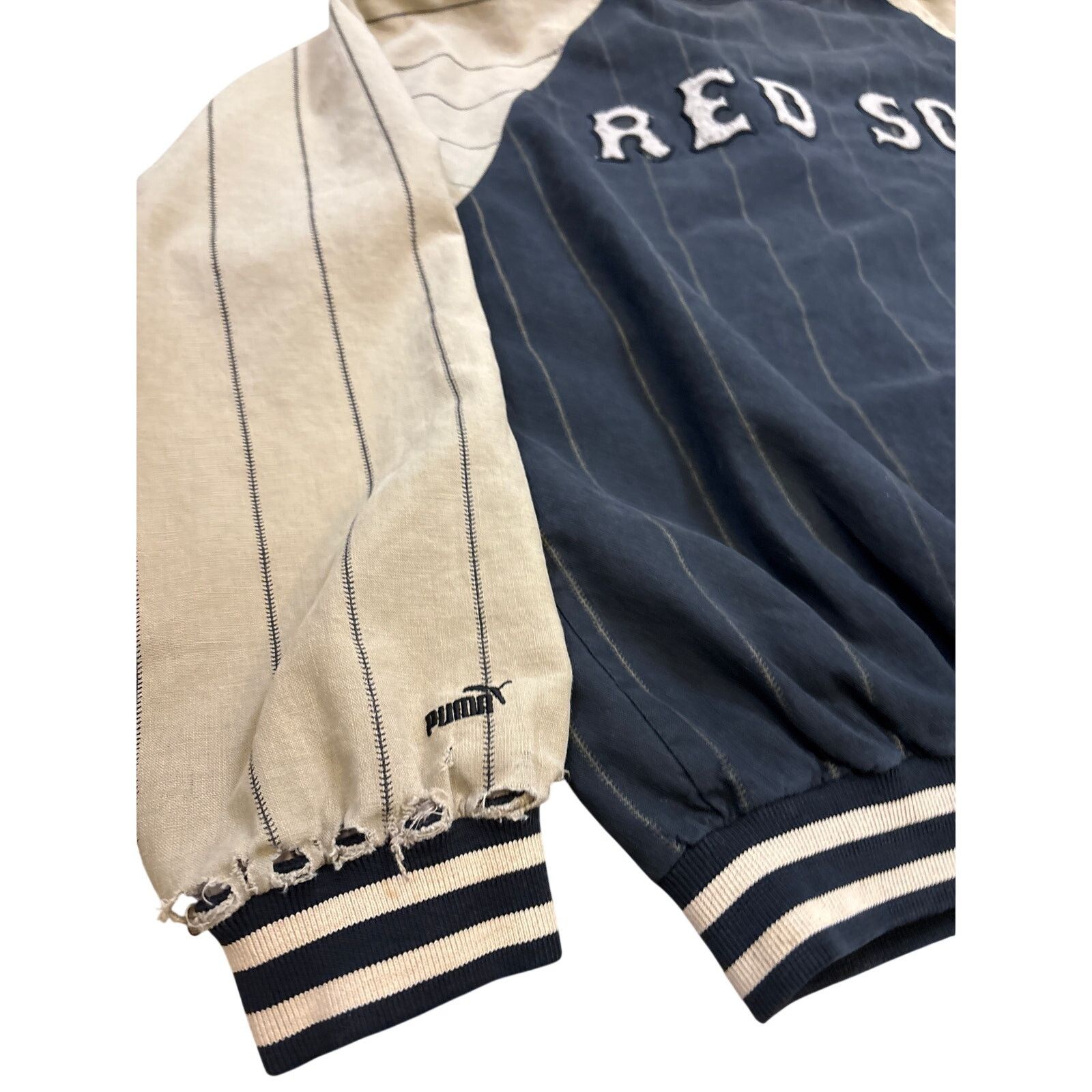 MLB Y2K Boston Red Sox Puma MLB 2001 jacket thrashed Large Size US L / EU 52-54 / 3 - 5 Thumbnail