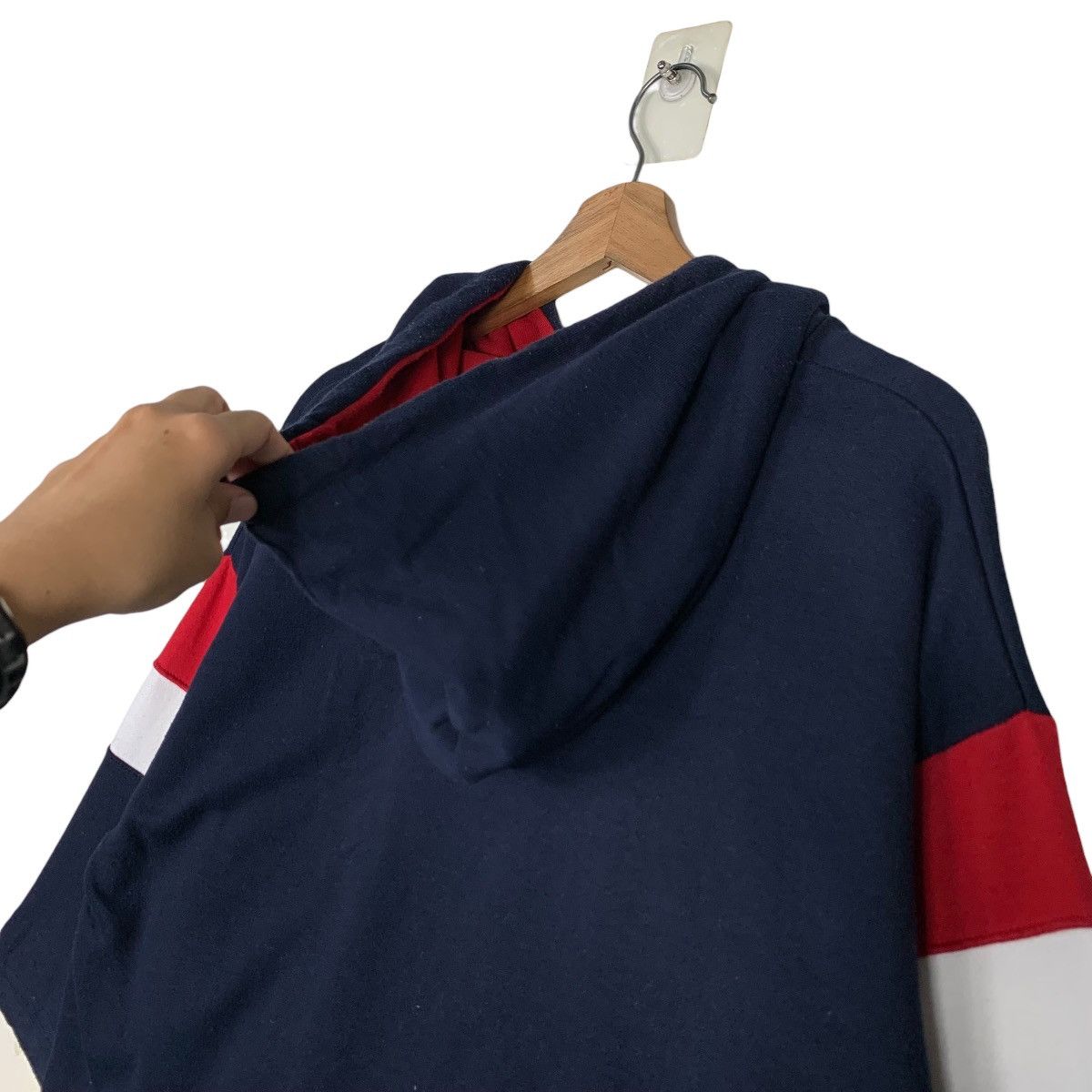 Fila FILA Short Sleeve Pullover Hoodies #1547-C69 Size US L / EU 52-54 / 3 - 9 Thumbnail