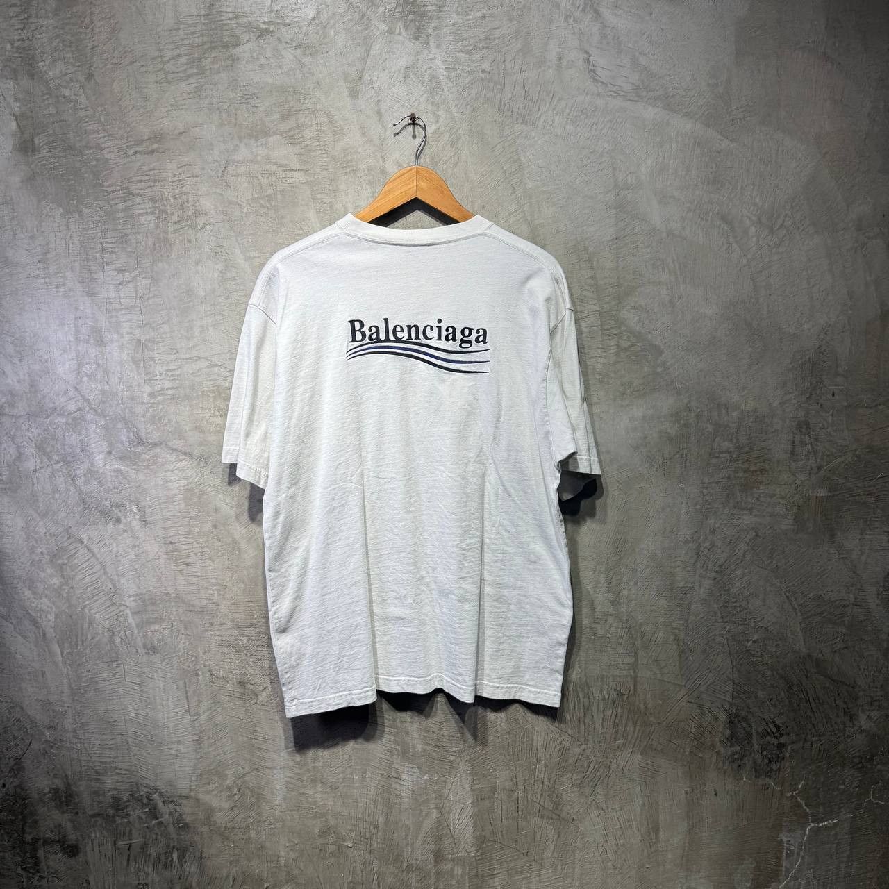 Balenciaga Balenciaga Campaign Embroidered tee Size US L / EU 52-54 / 3 - 1 Thumbnail
