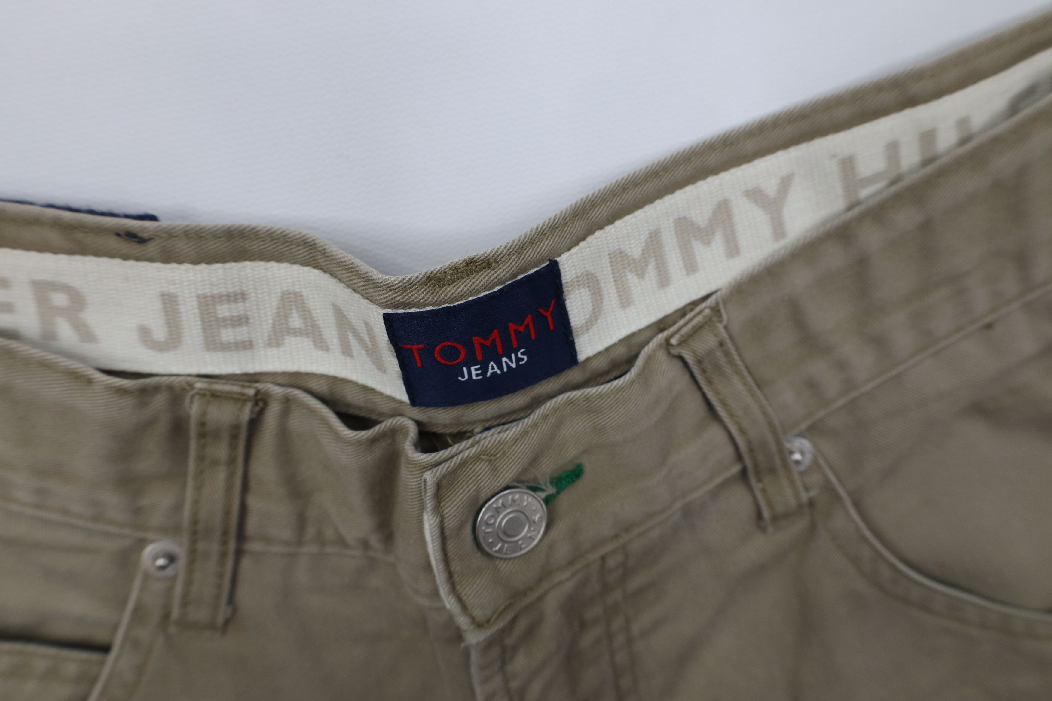 Tommy Hilfiger Vintage 90s Tommy Hilfiger Baggy Wide Leg Cargo Pants Khaki Size US 32 / EU 48 - 8 Thumbnail