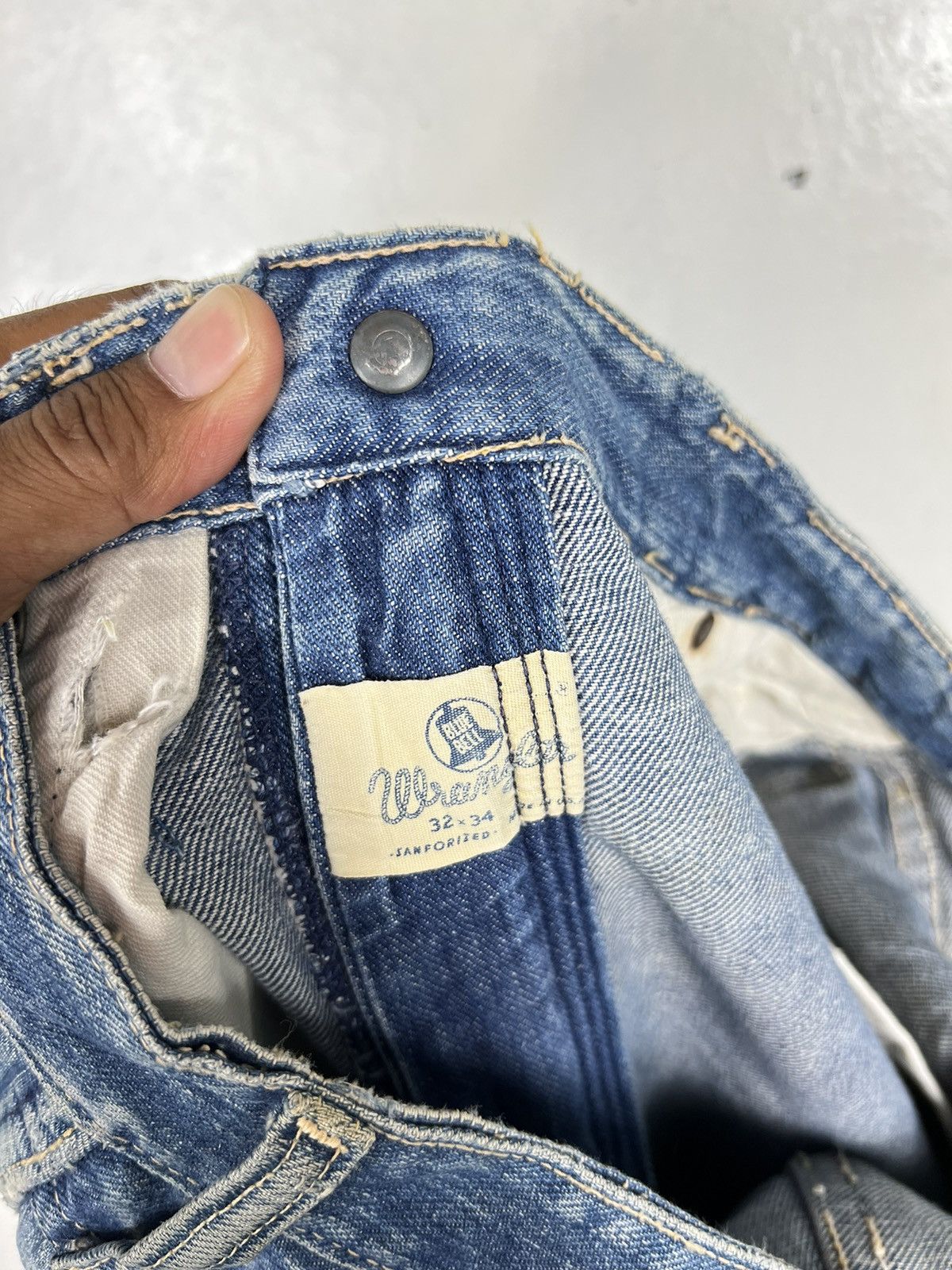 Vintage 🔥 1960s VINTAGE WRANGLER BLUE BELL DYED DISTRESSED DENIM Size US 31 - 12 Thumbnail