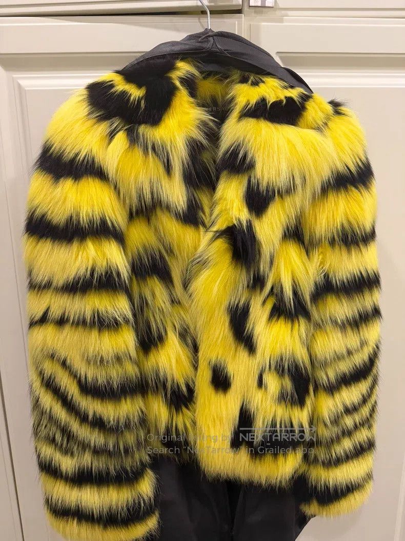 Versace Versace Yellow tiger stripe fur coat Size L / US 10 / IT 46 - 4 Thumbnail