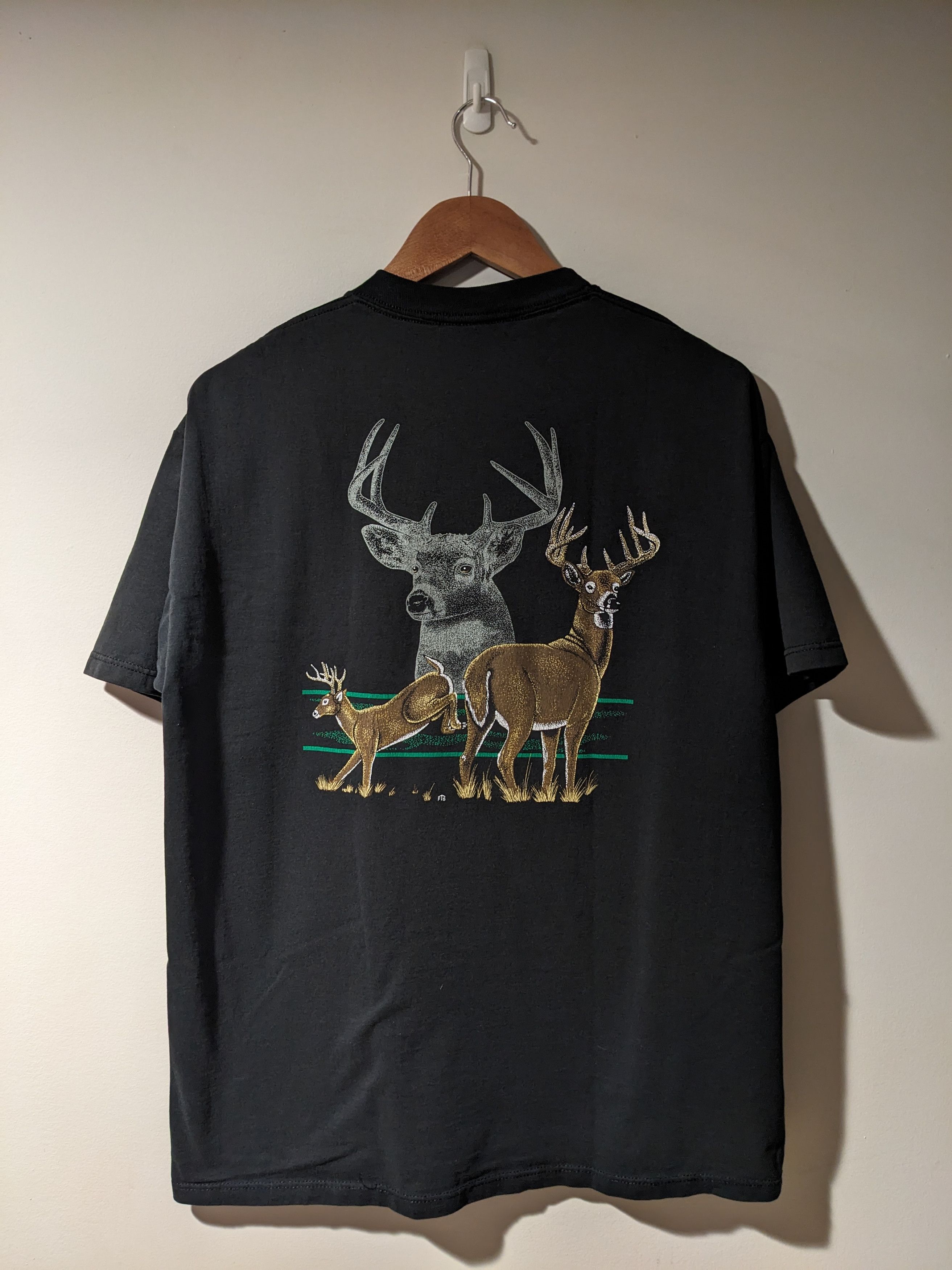The Mountain Vintage 90s Deer Animal Nature Wildlife Black Large T-Shirt Size US L / EU 52-54 / 3 - 1 Thumbnail