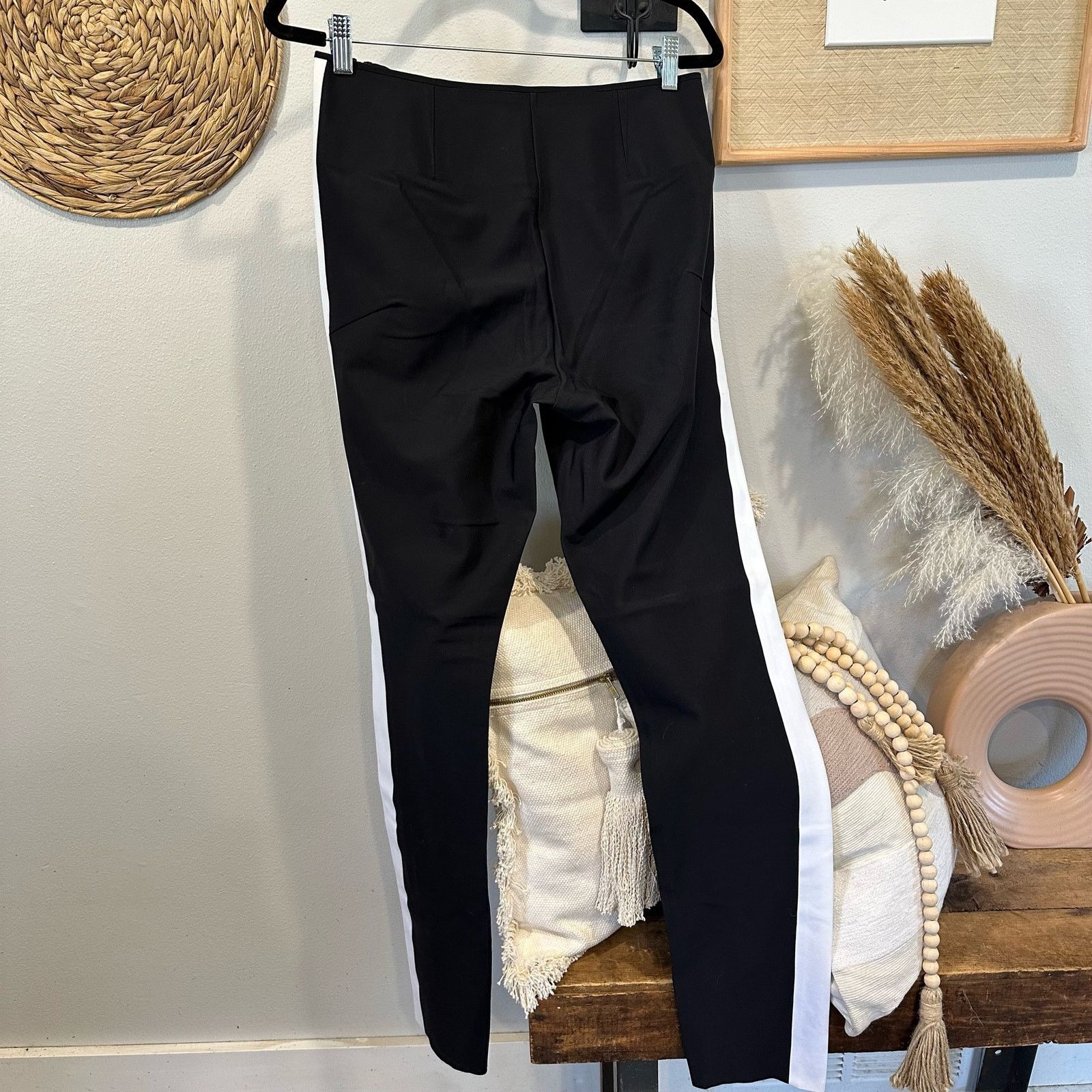 Athleta Like new! ATHLETA Interstellar Colorblock Tight Size 8 Size 30" / US 8 / IT 44 - 3 Thumbnail