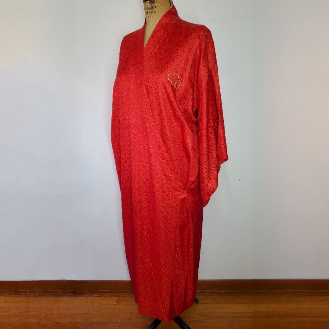Kimono Size M House Robe Textured Red Gold Dragon Embroidery