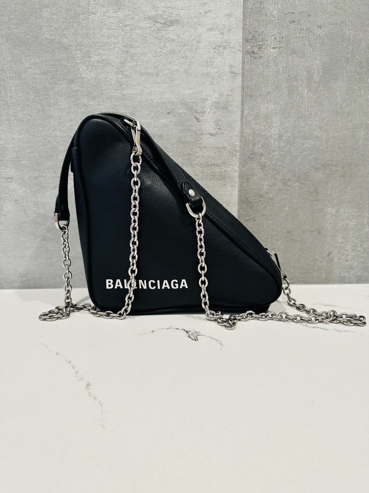 Balenciaga Balenciaga OG Triangle Bag with Chain, New with Tags Size ONE SIZE - 2 Thumbnail