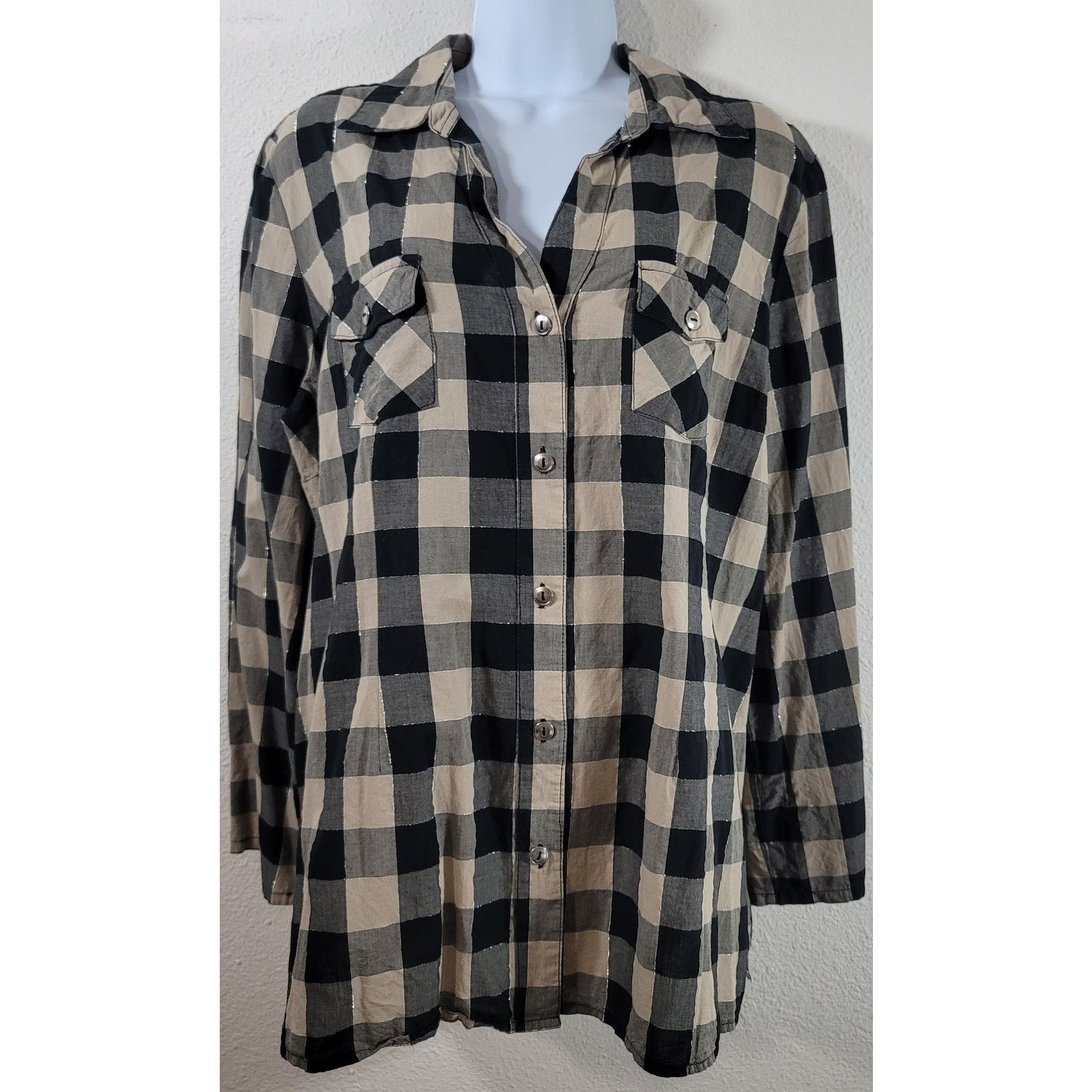 Other Cato Black Tan Silver Metallic Check Button Top XL Size XL / US 12-14 / IT 48-50 - 1 Thumbnail
