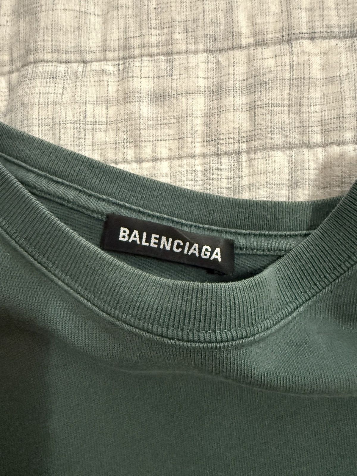 Balenciaga Balenciaga Back Text T-Shirt Size US S / EU 44-46 / 1 - 2 Thumbnail