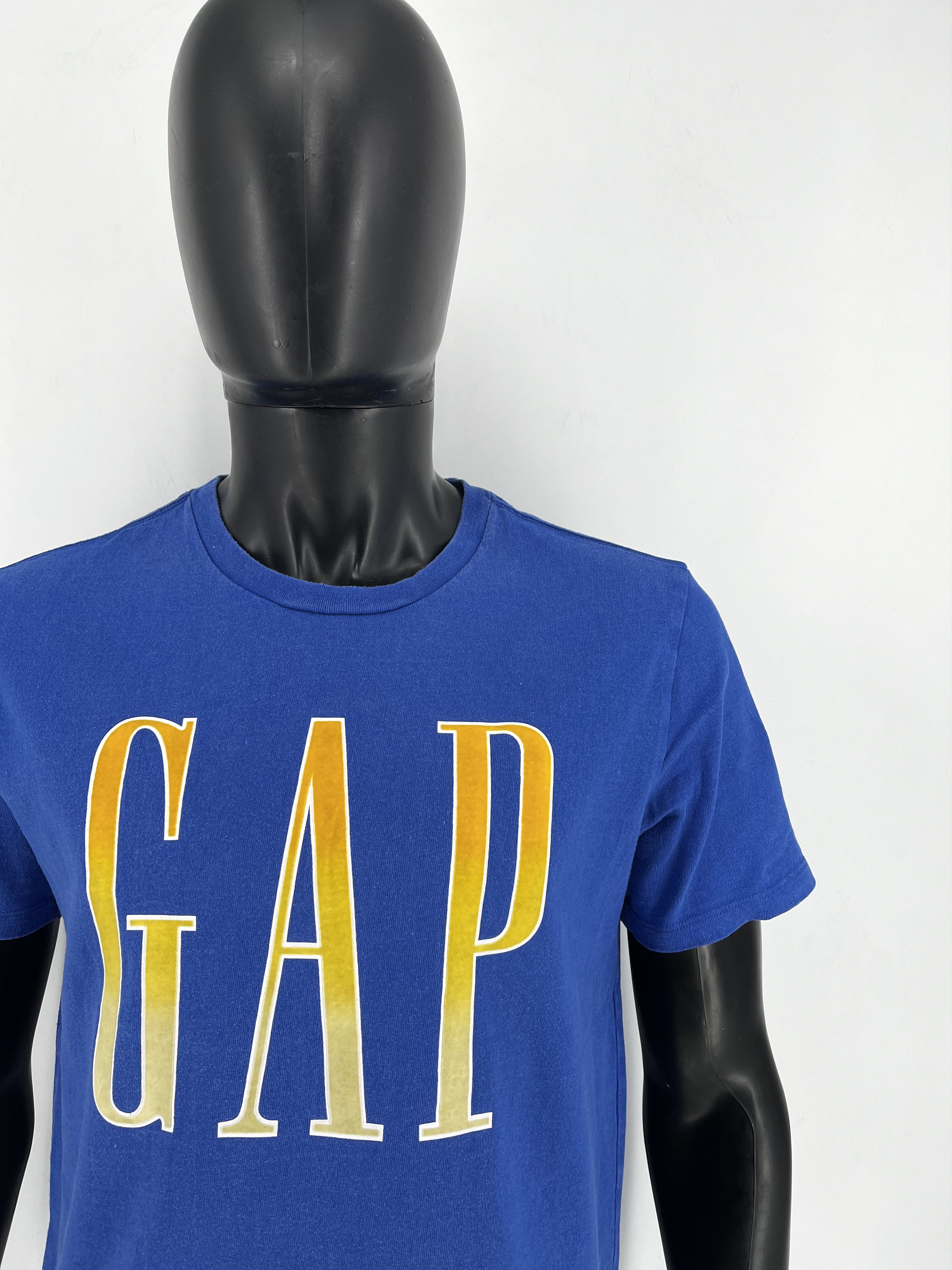 Gap Vintage Y2K Gap Logo T-Shirt Streetwear Fashion Size M Size US M / EU 48-50 / 2 - 8 Thumbnail