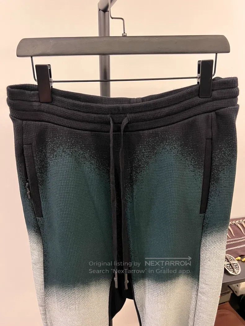 Boris Bidjan Saberi Boris Bidjan Saberi size M Gradient spray-painted embroide Size US 27 - 6 Thumbnail