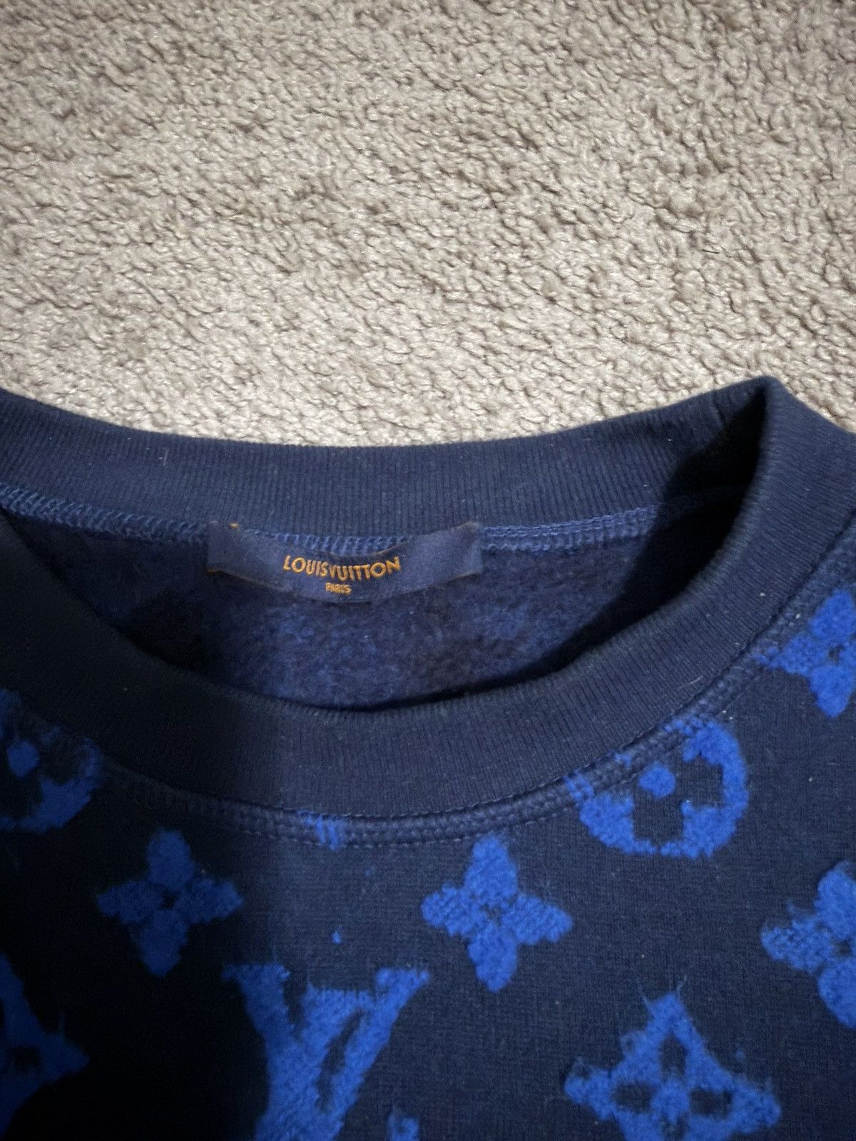 Louis Vuitton Louis Vuitton Size US M / EU 48-50 / 2 - 2 Thumbnail
