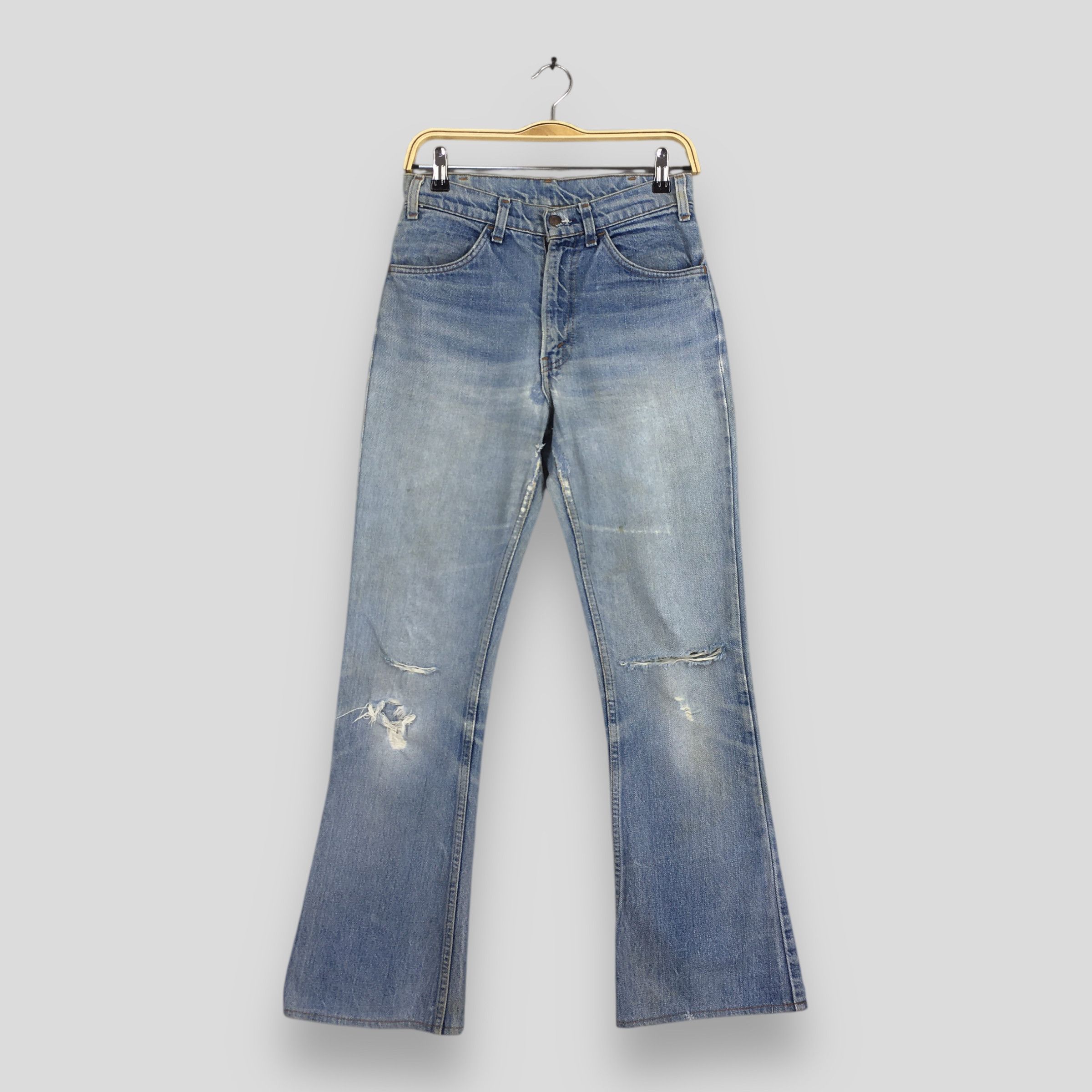 Size 28x28.5 Vintage Levi's 517 Pale Blue Flared Jeans