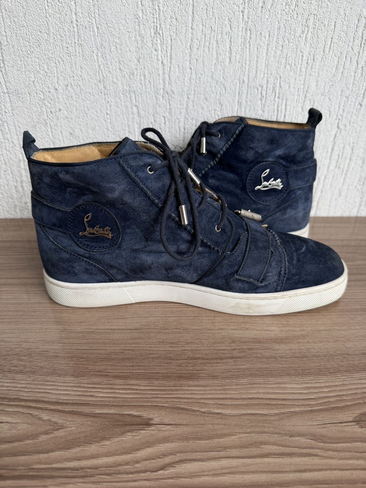 Christian Louboutin Suede nono strap flats sneaker Size US 9 / EU 42 - 13 Thumbnail
