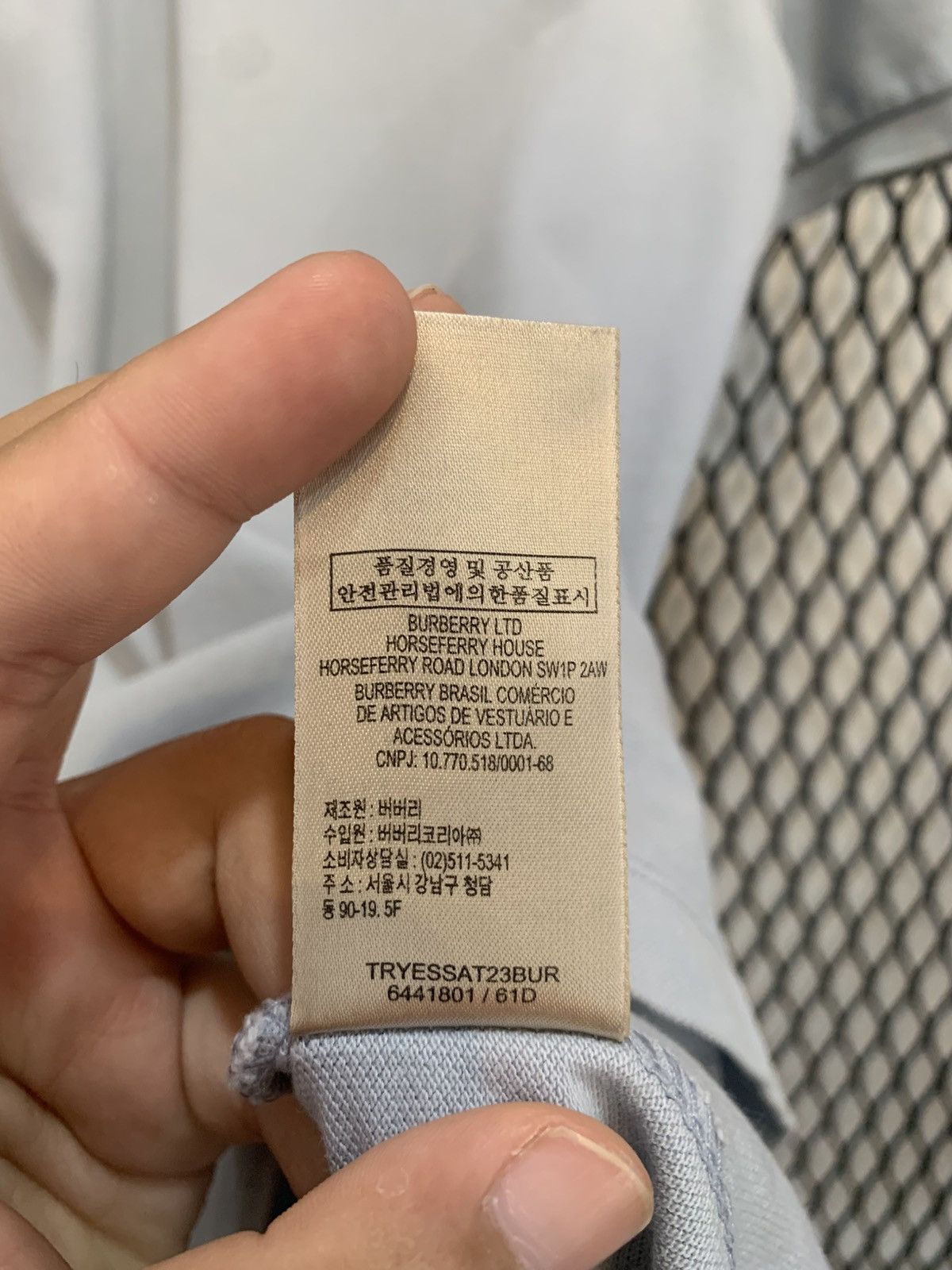Burberry Burberry Brit Collar Size US XL / EU 56 / 4 - 7 Thumbnail