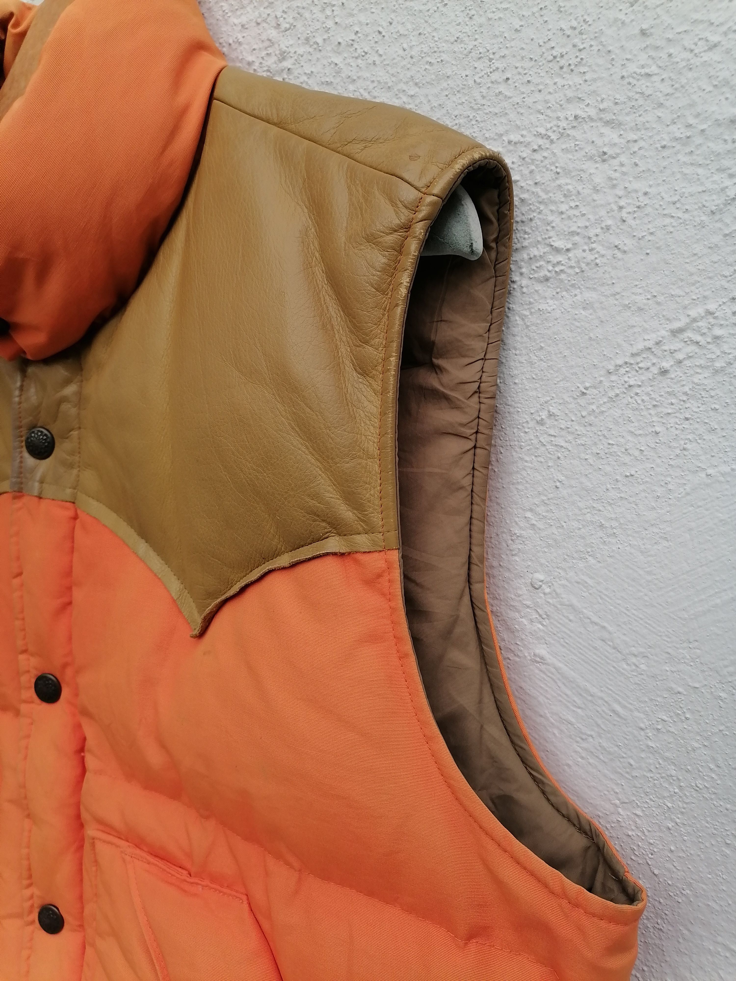 Chevignon × Vintage Vintage Chevignon Two Tone Puffer Vest Size US L / EU 52-54 / 3 - 3 Thumbnail
