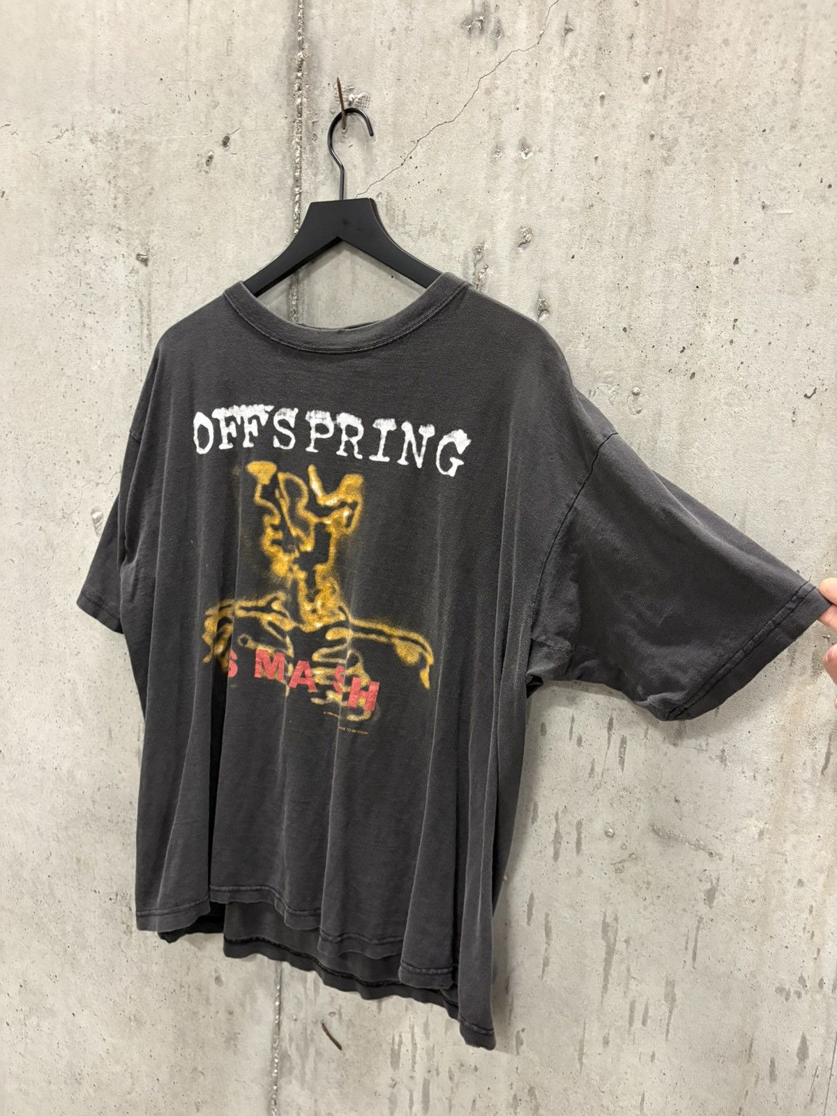 Band Tees Vintage Offspring Smash Shirt Thrashed Fade Grunge Boxy Band Size US XXL / EU 58 / 5 - 2 Thumbnail