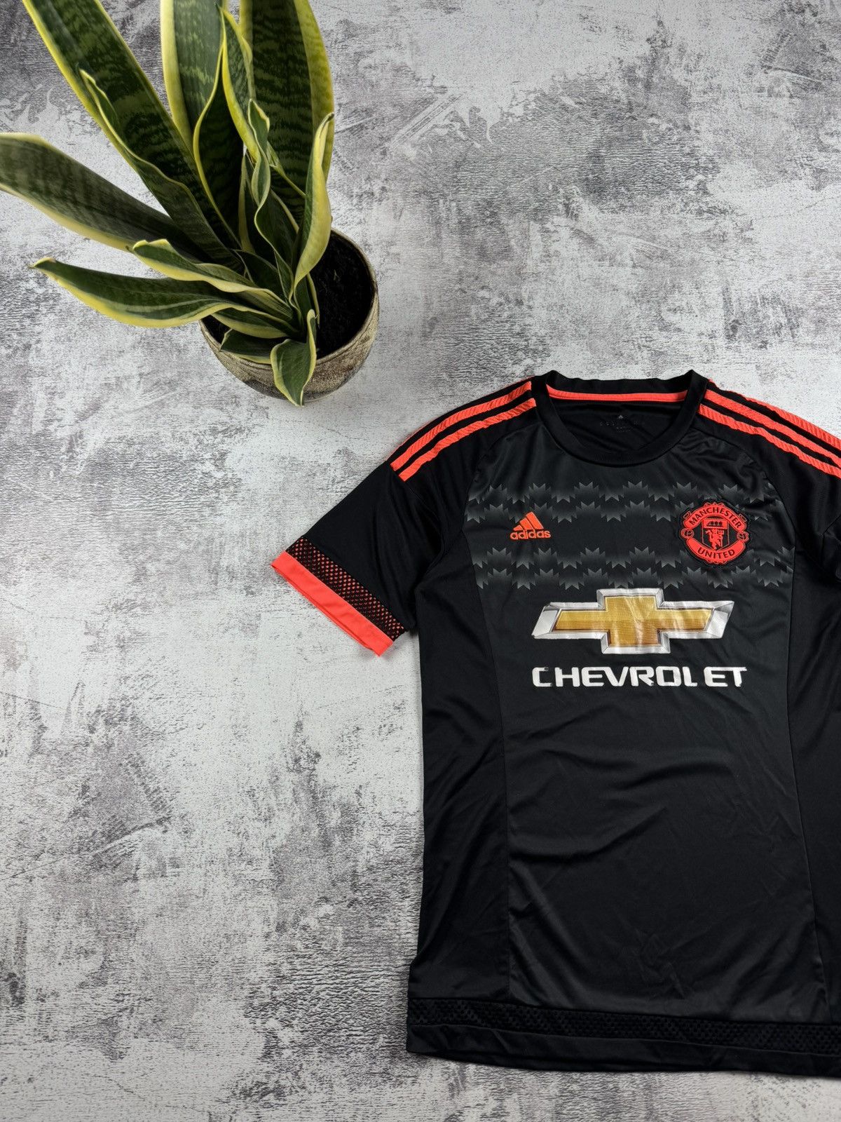 Adidas Vintage Manchester United 2015/2016 Black Soccer Football T Shirt Jersey Kit Size US M / EU 48-50 / 2 - 2 Thumbnail