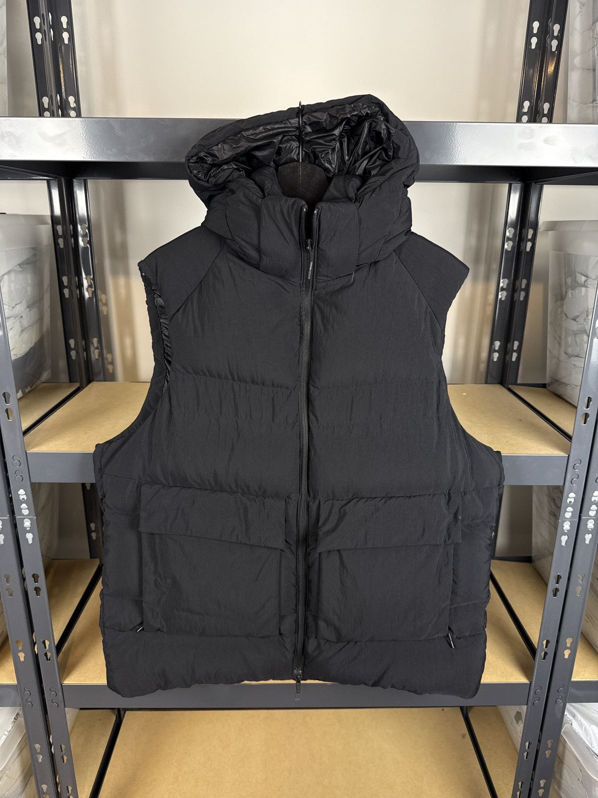 Y-3 Y-3 yohji yamamoto mens puffer vest jacket size L Size US L / EU 52-54 / 3 - 1 Thumbnail