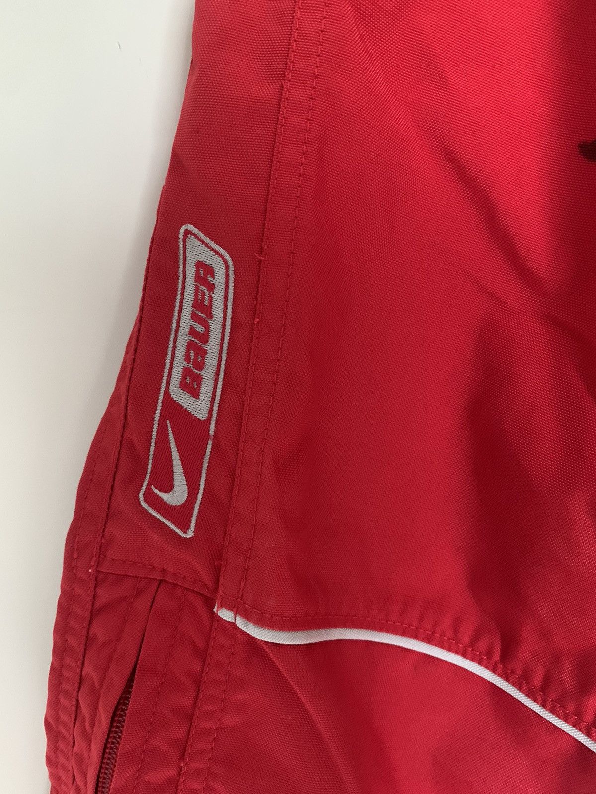 Nike Nike Vintage Red Pants Size US 34 / EU 50 - 2 Thumbnail