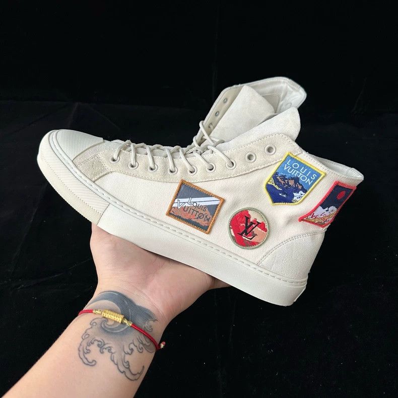 Louis Vuitton Louis Vuitton Canvas Patchwork Leather Badge High Top Snea Size US 9.5 / EU 42-43 - 4 Thumbnail