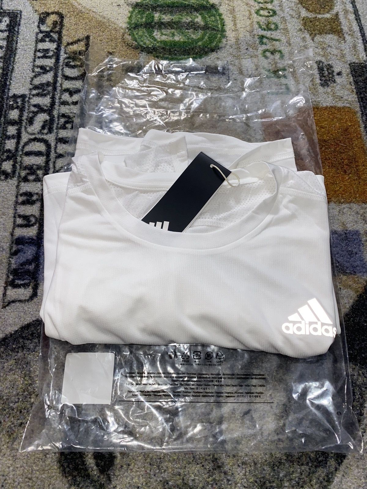 Adidas Adidas Own The Run Tee 3M Reflective Logo / Sleeves Size US L / EU 52-54 / 3 - 1 Thumbnail