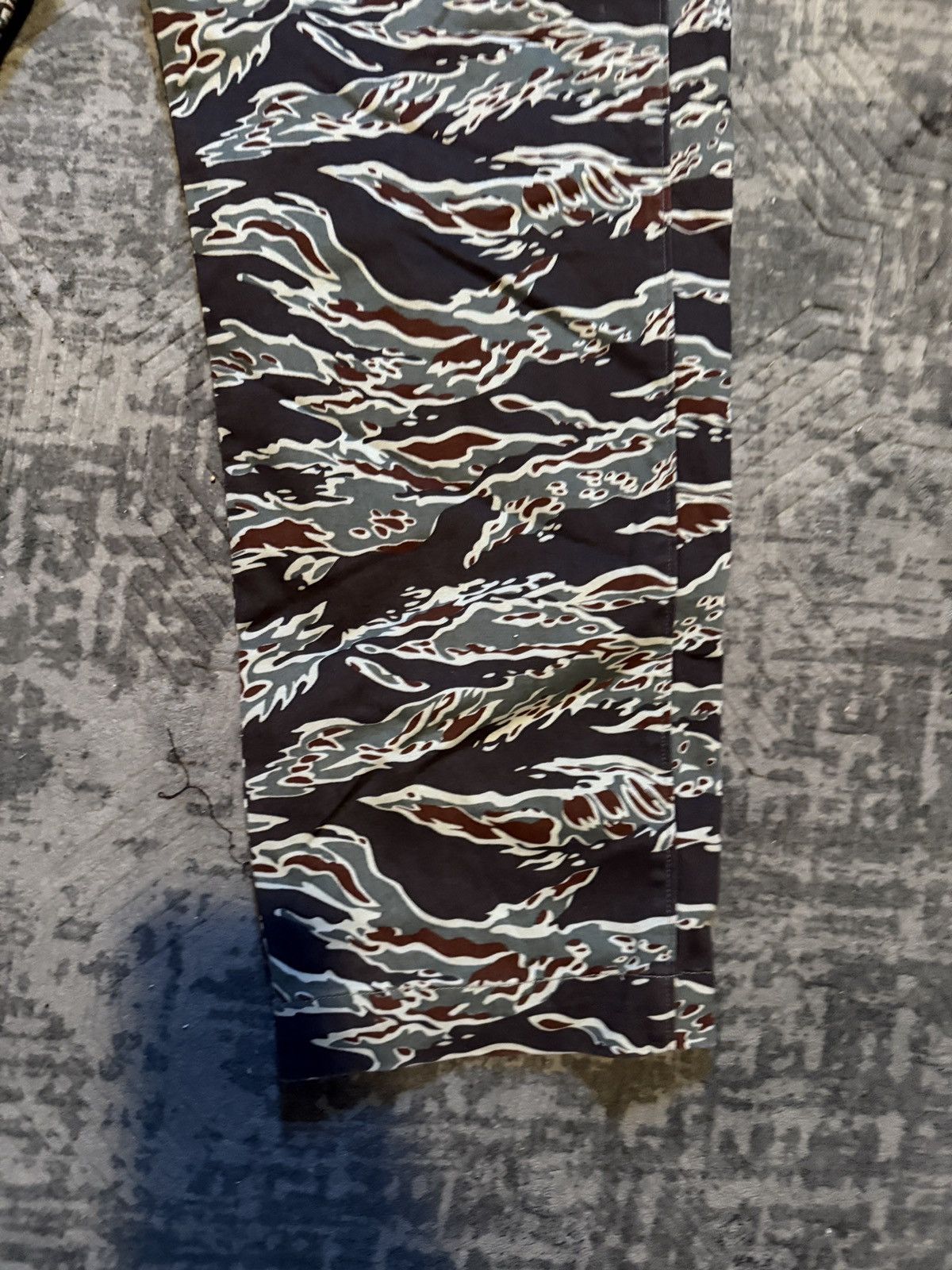 Undefeated Undefeated tiger stripe cargo pants Size US 30 / EU 46 - 3 Thumbnail