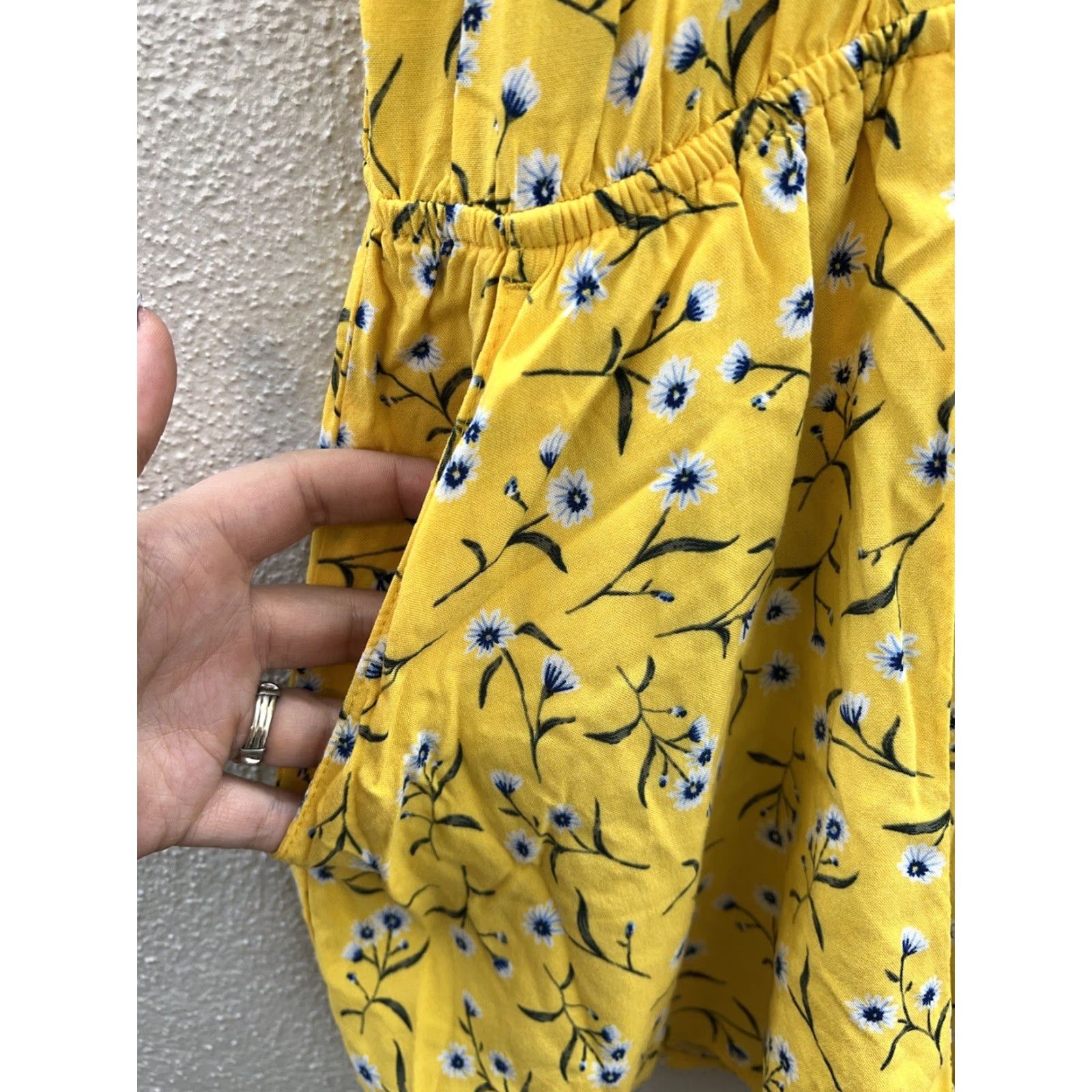 H&M Womens Divided by H&M Yellow Floral Spaghetti Strap Romper Size 0 Size 25" / US 0 / IT 36 - 4 Thumbnail