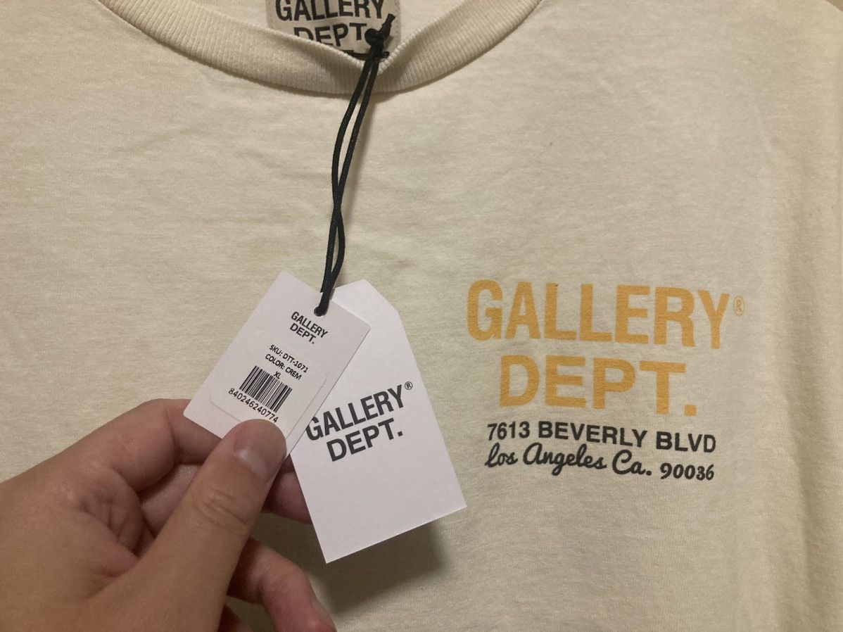 Gallery Dept. Gallery dept drive Thur tee cream size XL Size US XL / EU 56 / 4 - 3 Thumbnail